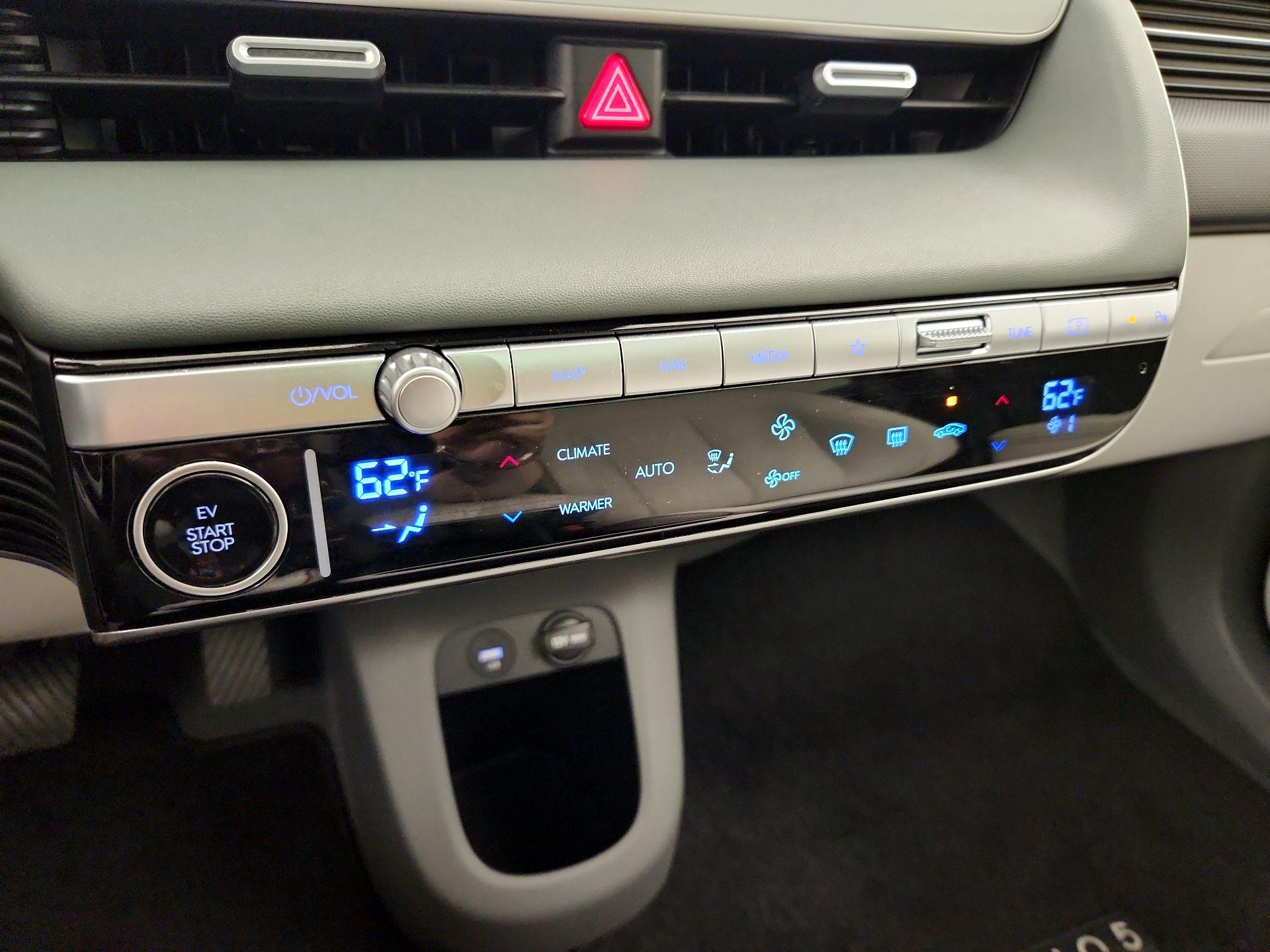 Thumbnail: 2023 Hyundai Ioniq 5 - 17