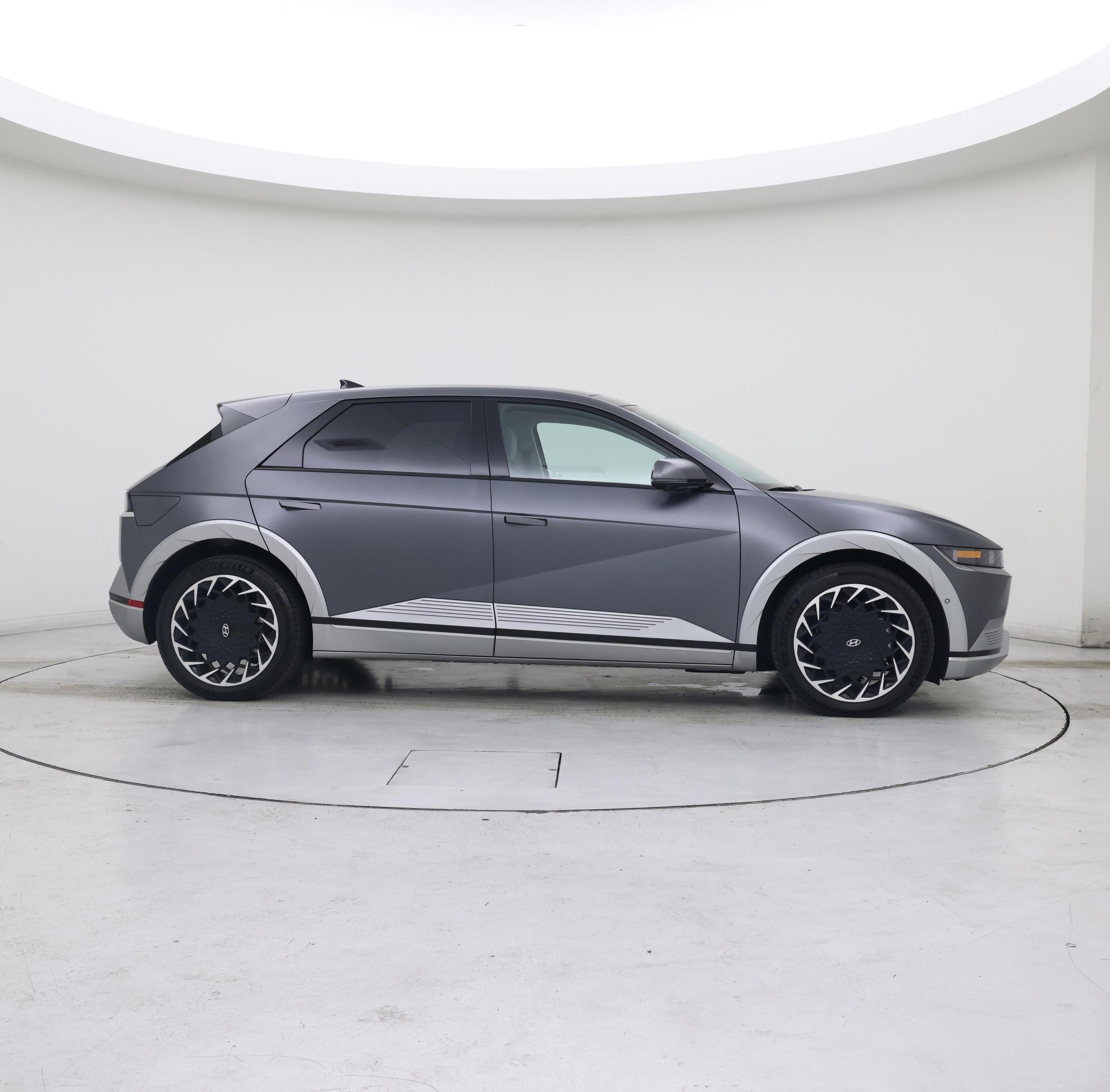Thumbnail: 2023 Hyundai Ioniq 5 - 7