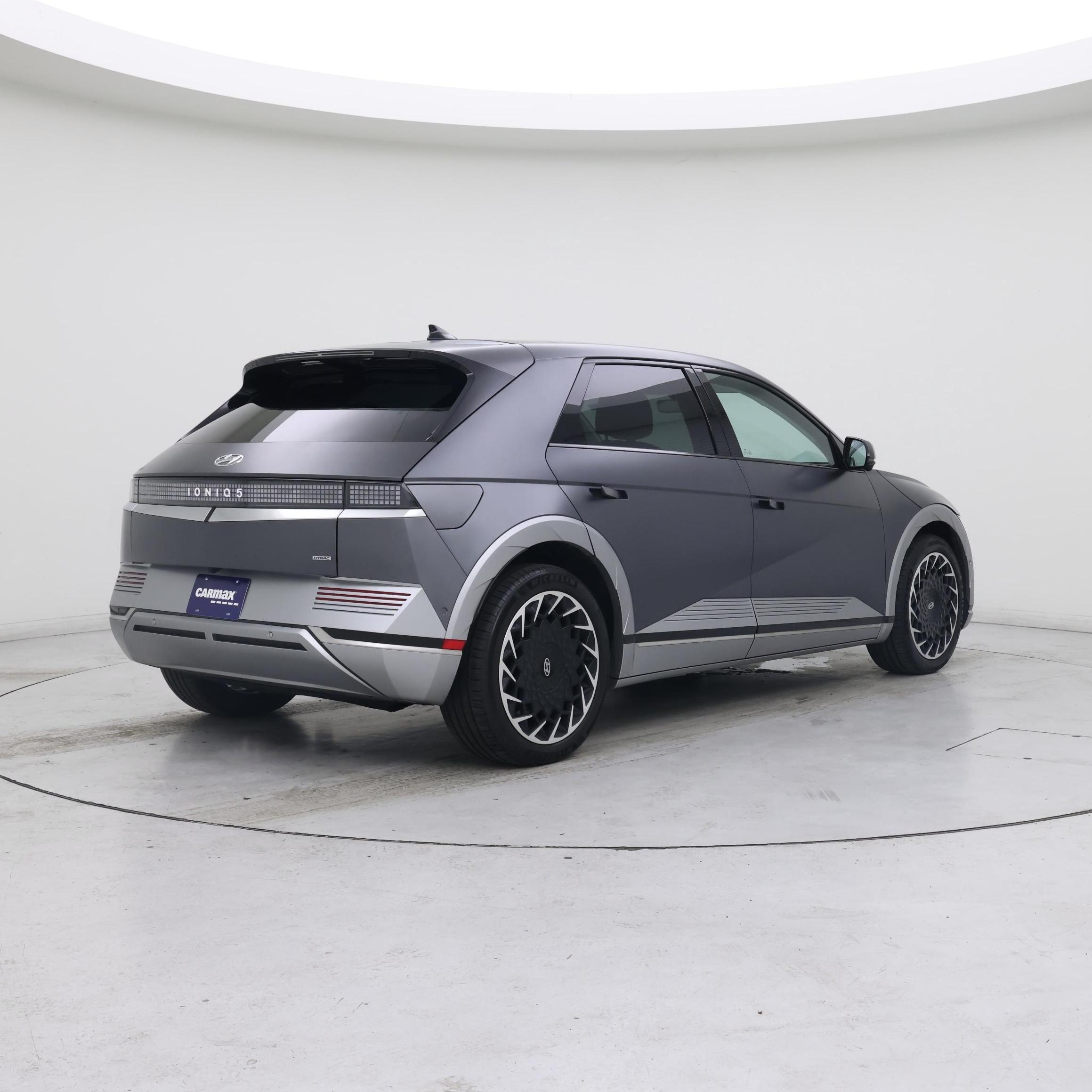 Thumbnail: 2023 Hyundai Ioniq 5 - 8