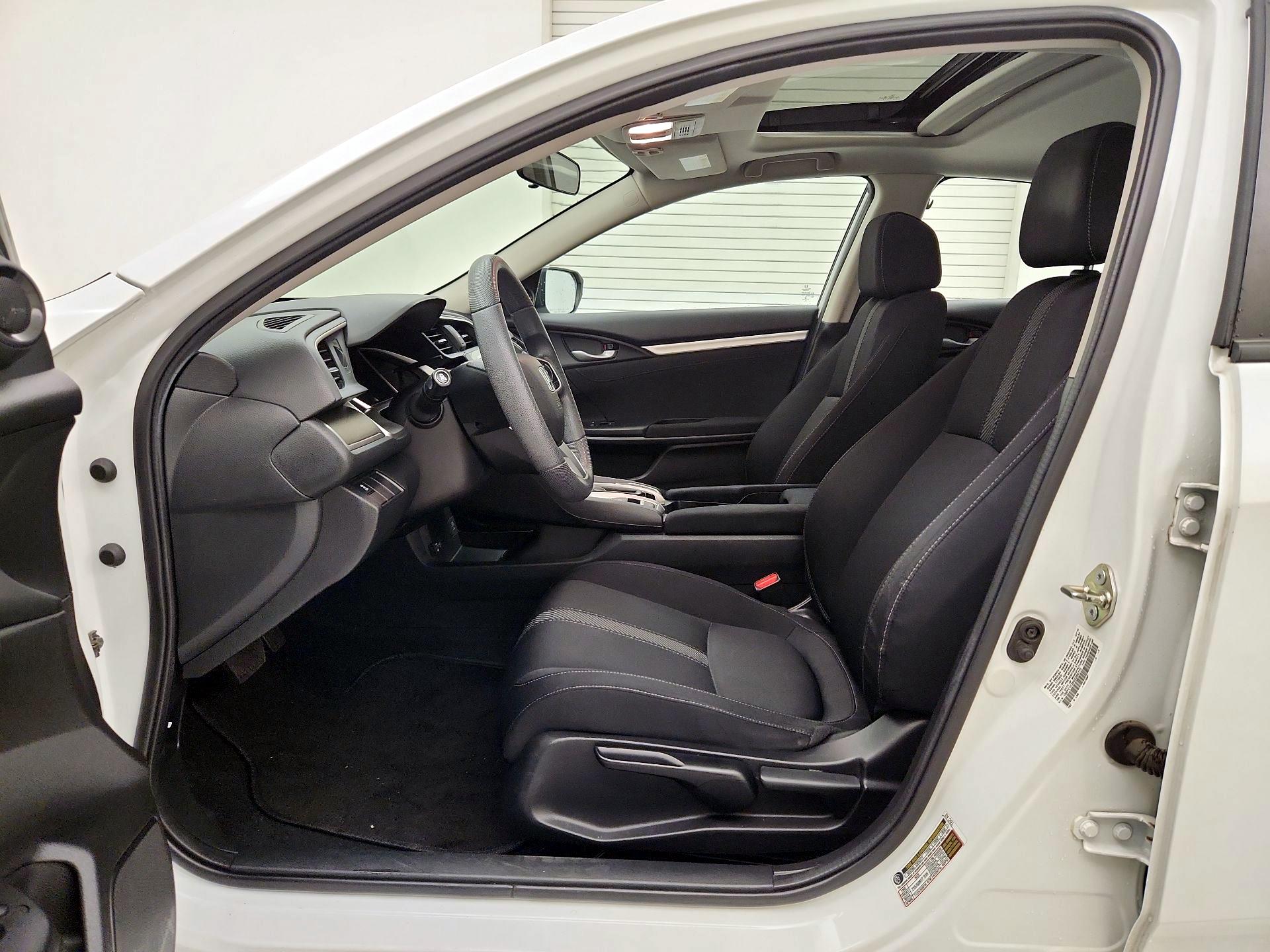 Thumbnail: 2016 Honda Civic - 11