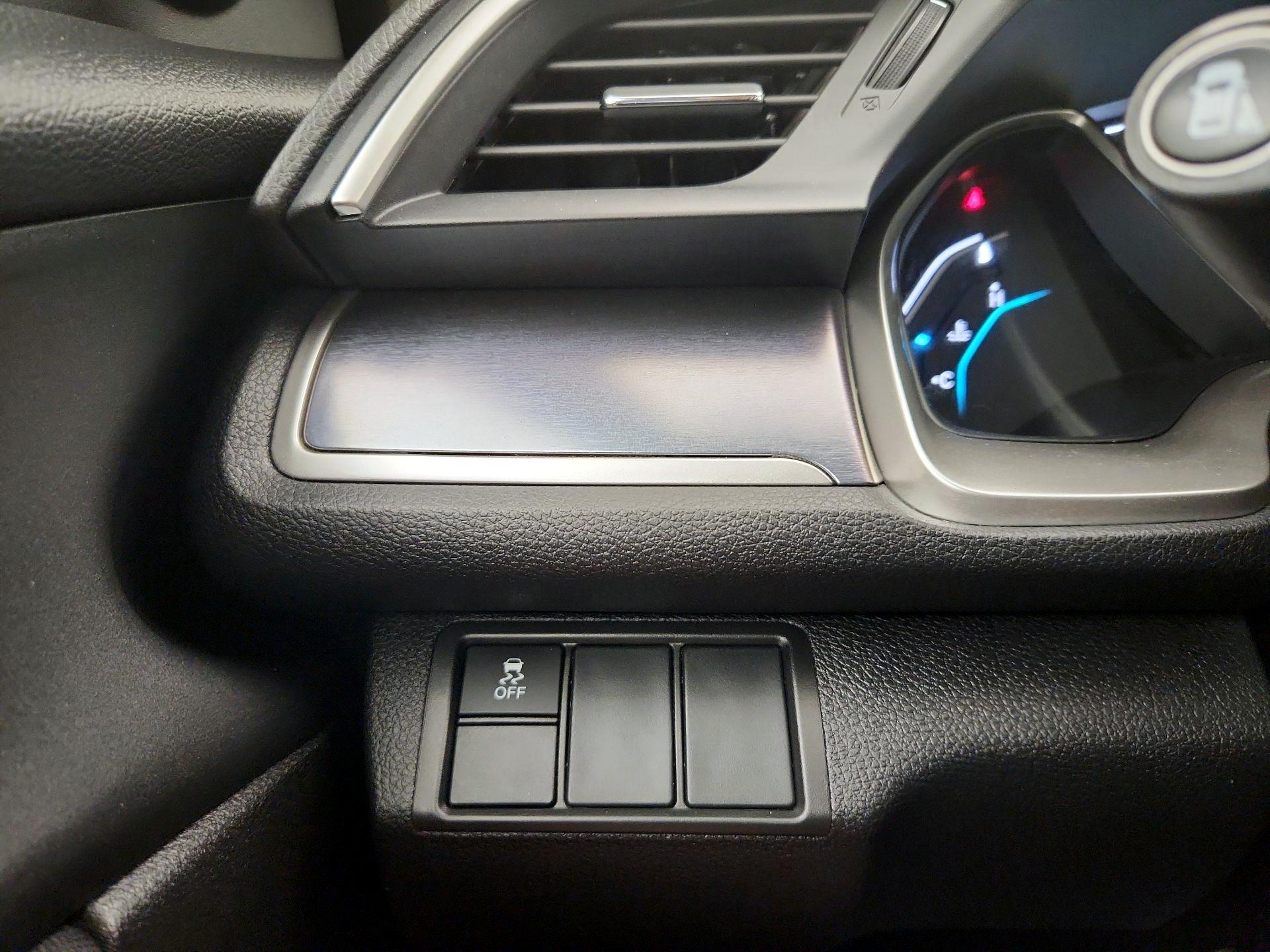 Thumbnail: 2016 Honda Civic - 13