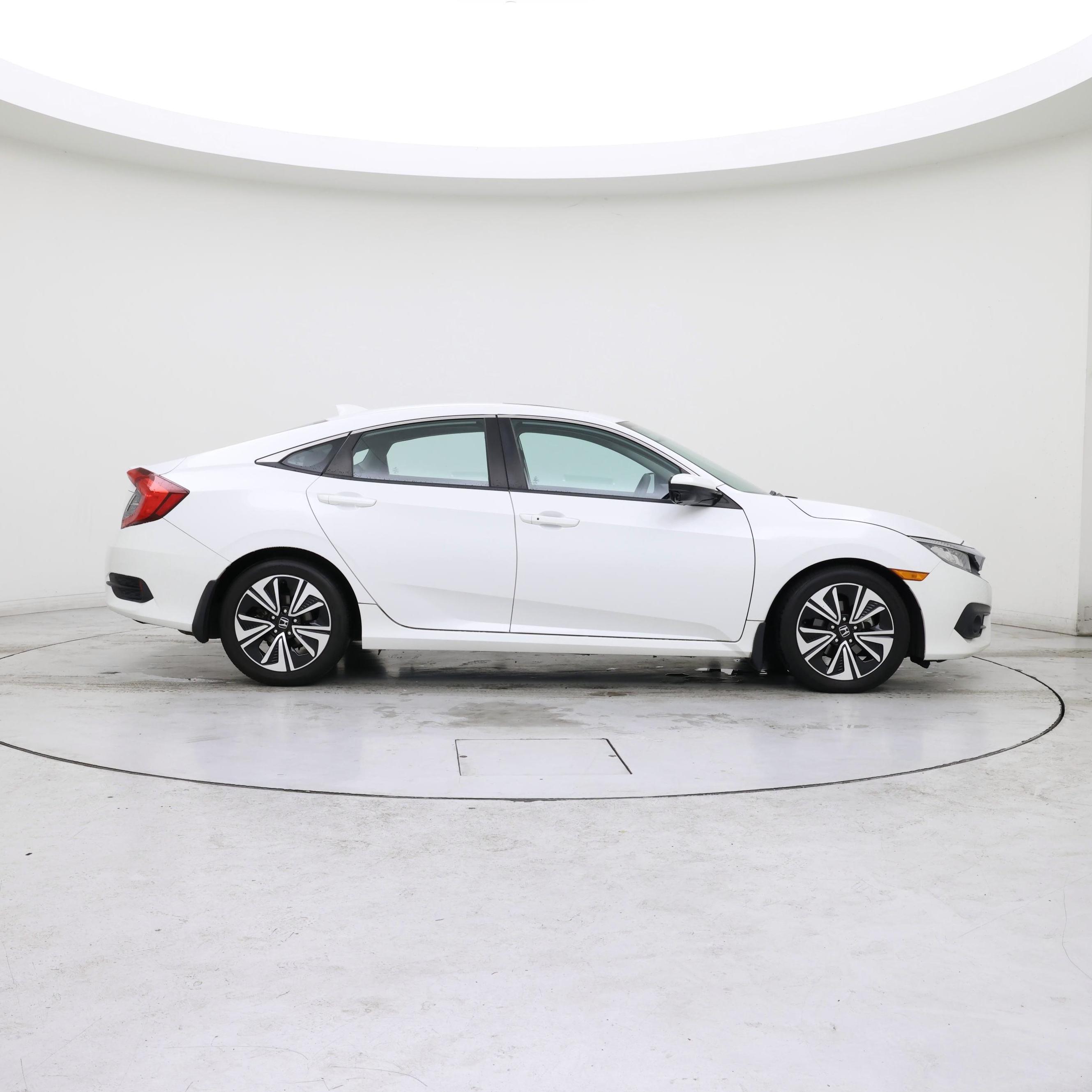 Thumbnail: 2016 Honda Civic - 7