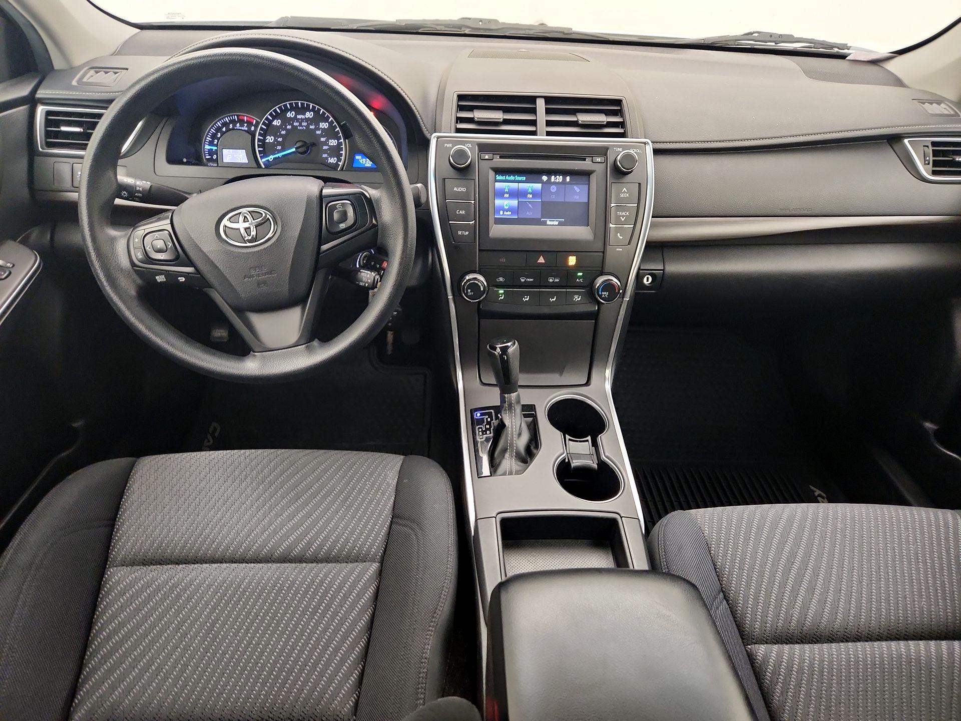 Thumbnail: 2015 Toyota Camry - 9