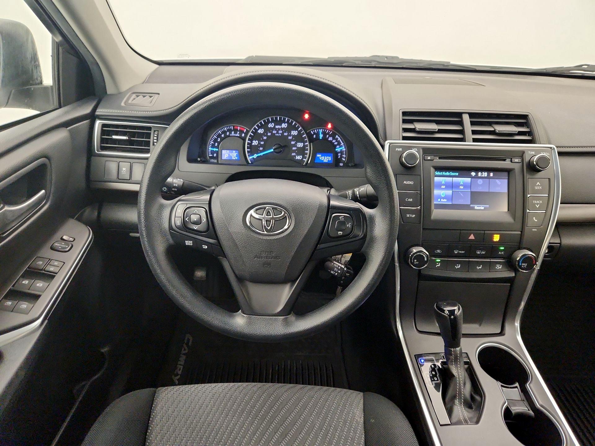 Thumbnail: 2015 Toyota Camry - 10