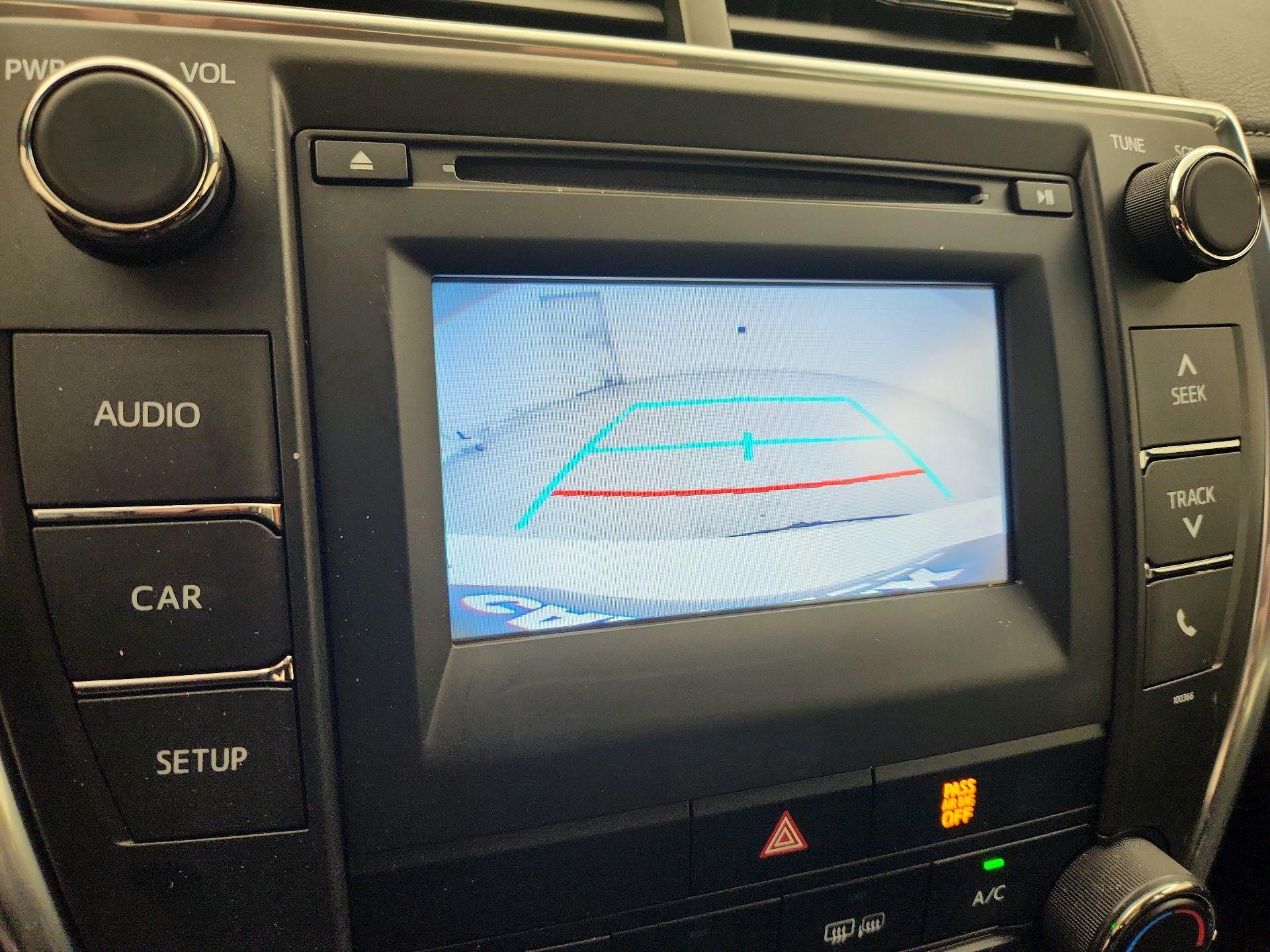 Thumbnail: 2015 Toyota Camry - 14