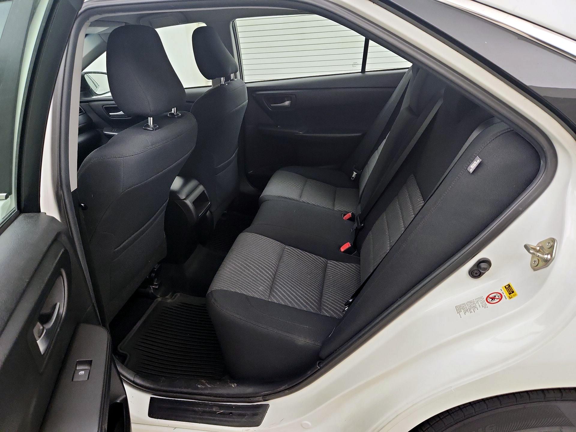 Thumbnail: 2015 Toyota Camry - 19