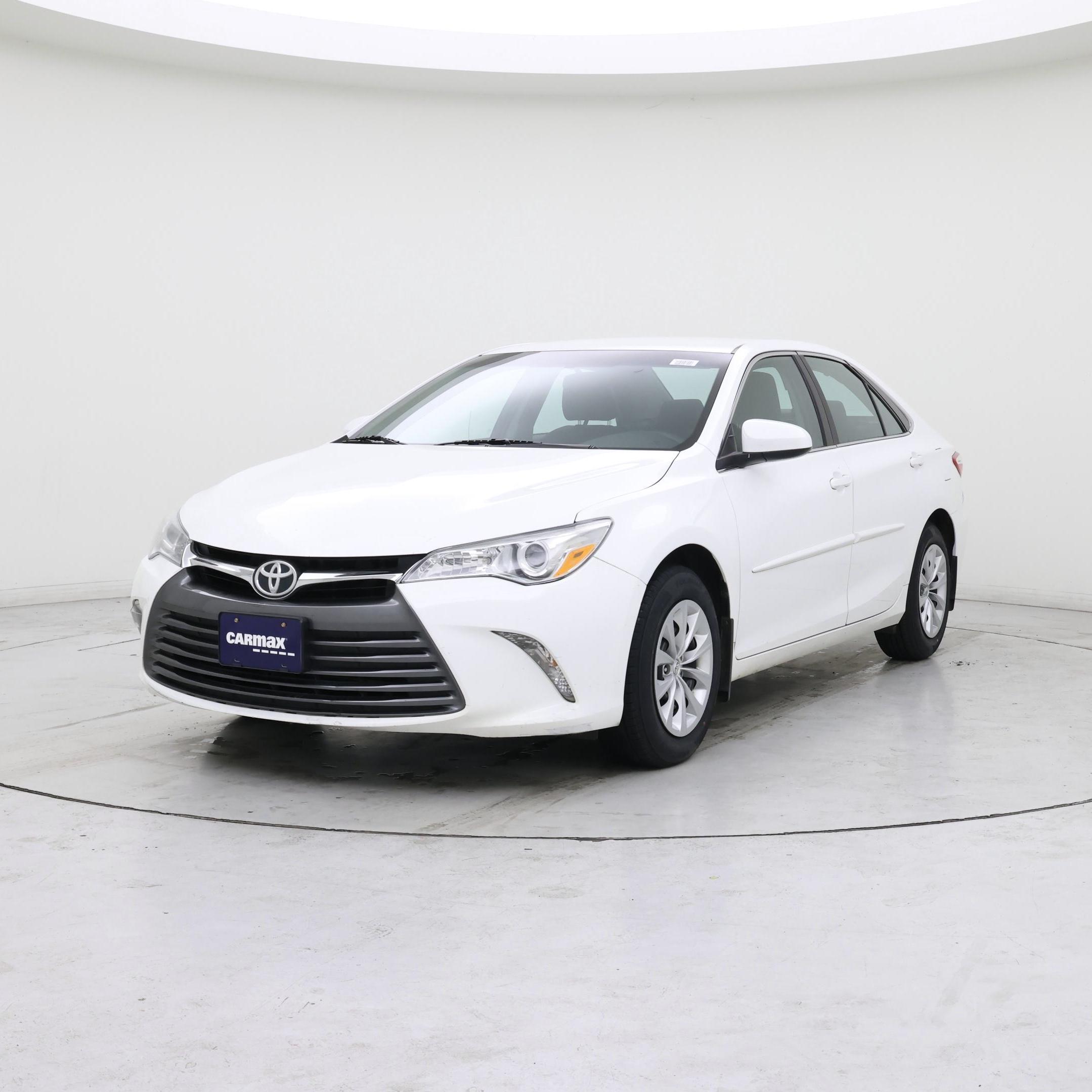 Thumbnail: 2015 Toyota Camry - 4
