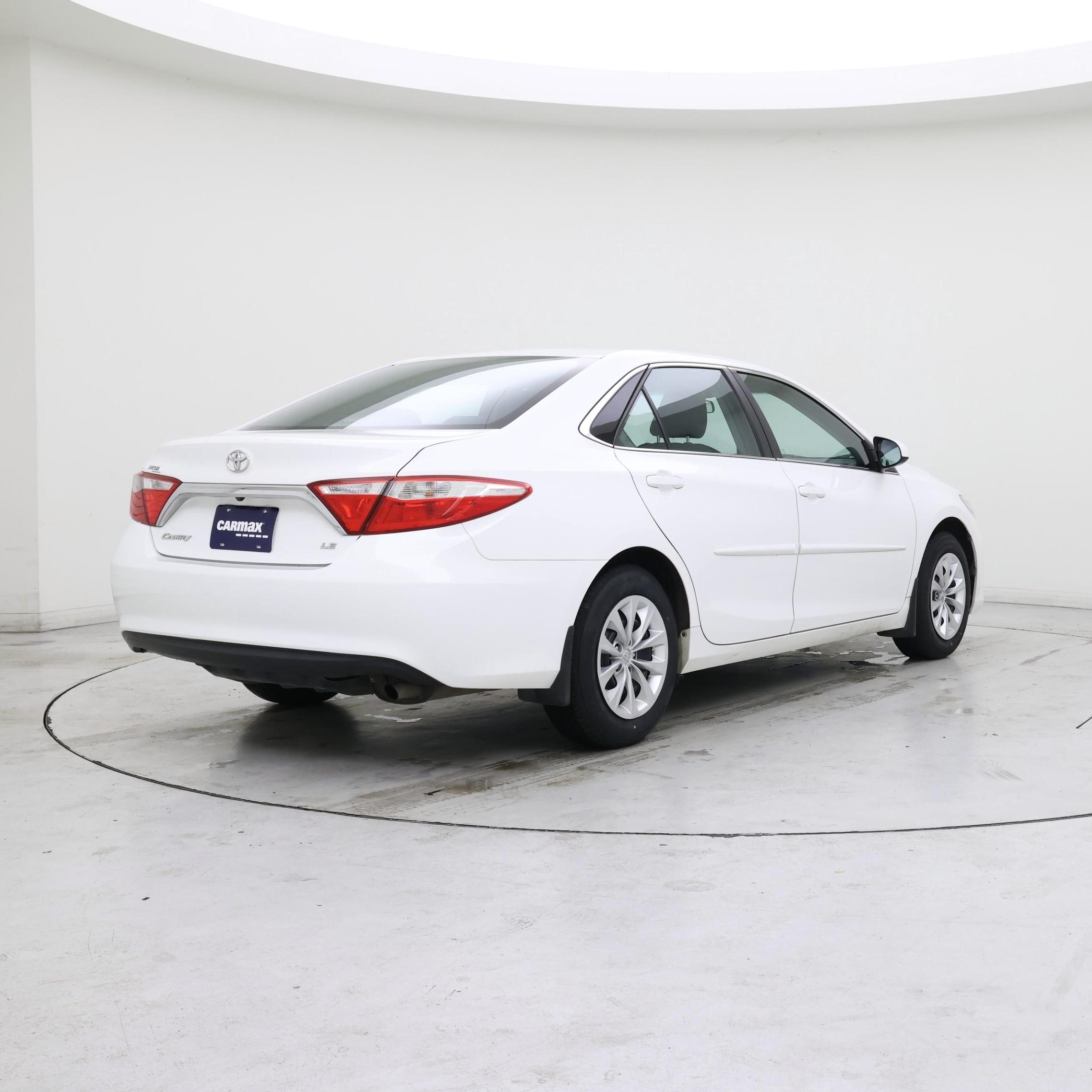 Thumbnail: 2015 Toyota Camry - 8