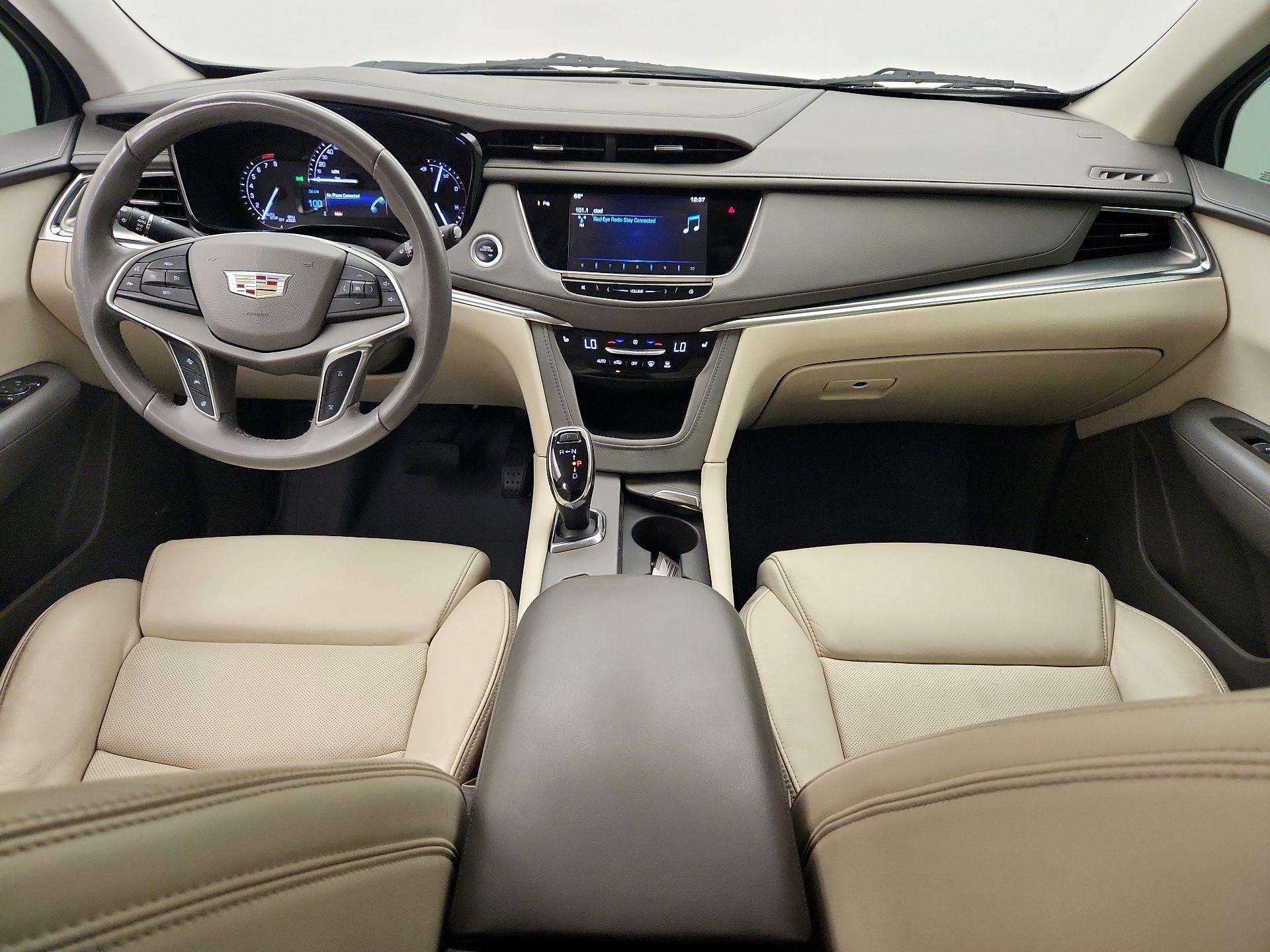 Thumbnail: 2017 Cadillac XT5 - 9