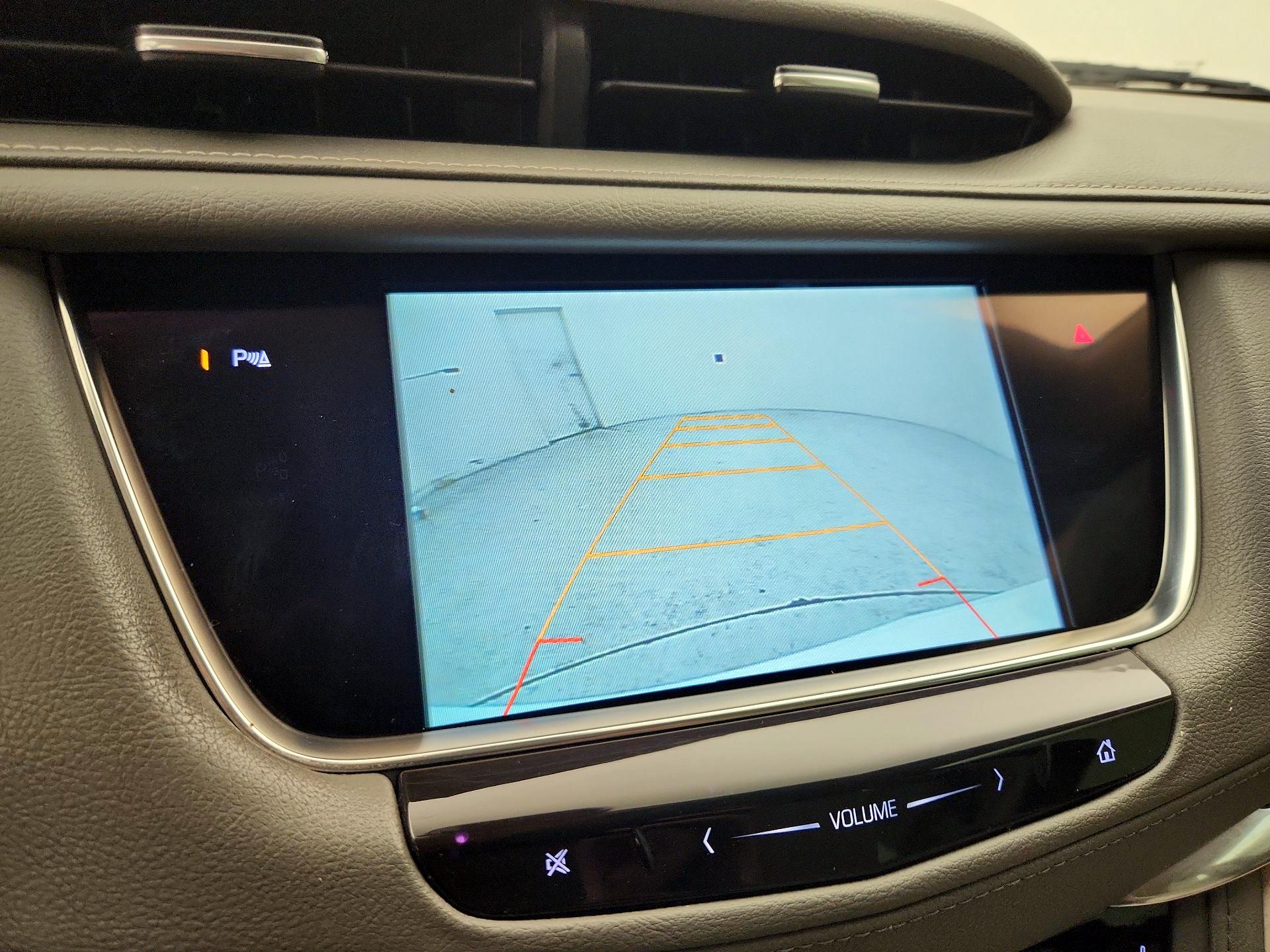 Thumbnail: 2017 Cadillac XT5 - 14