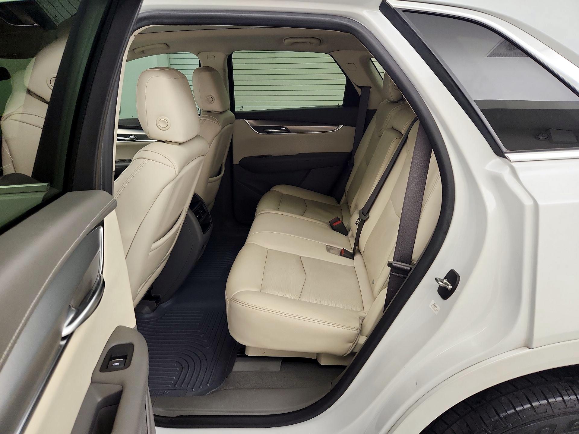 Thumbnail: 2017 Cadillac XT5 - 20