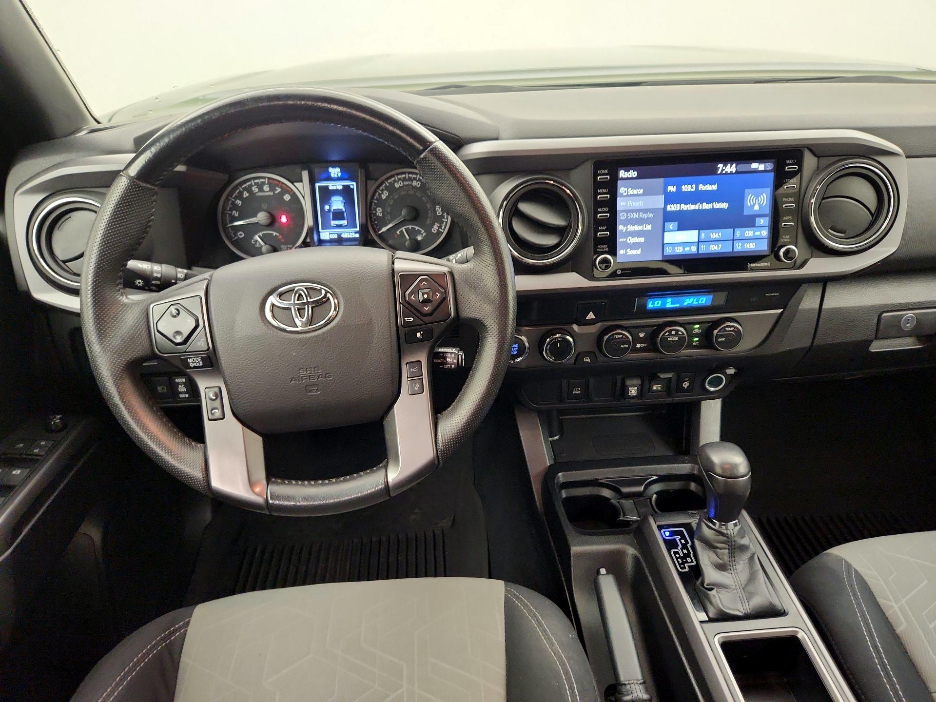 Thumbnail: 2021 Toyota Tacoma - 10