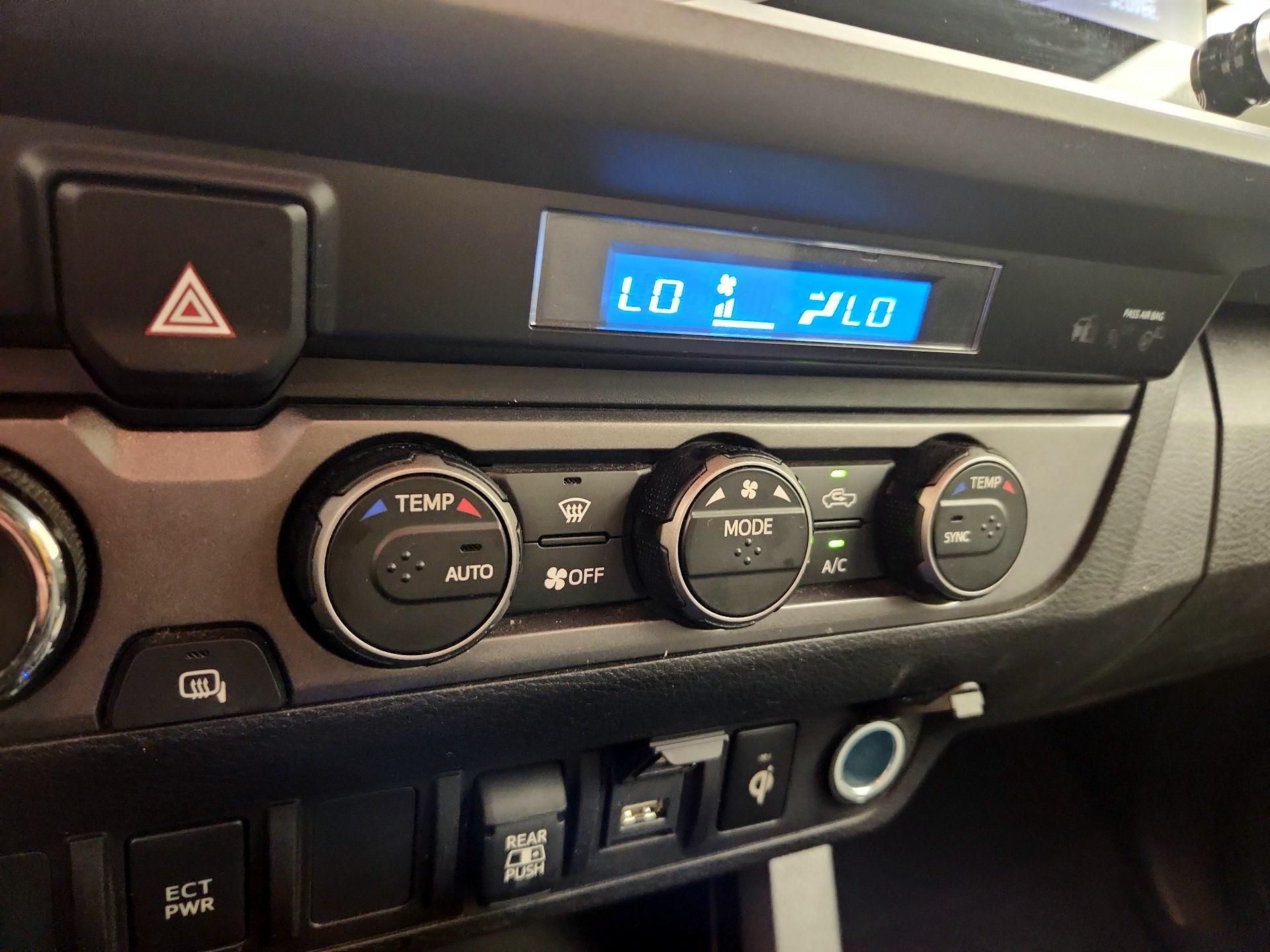 Thumbnail: 2021 Toyota Tacoma - 16