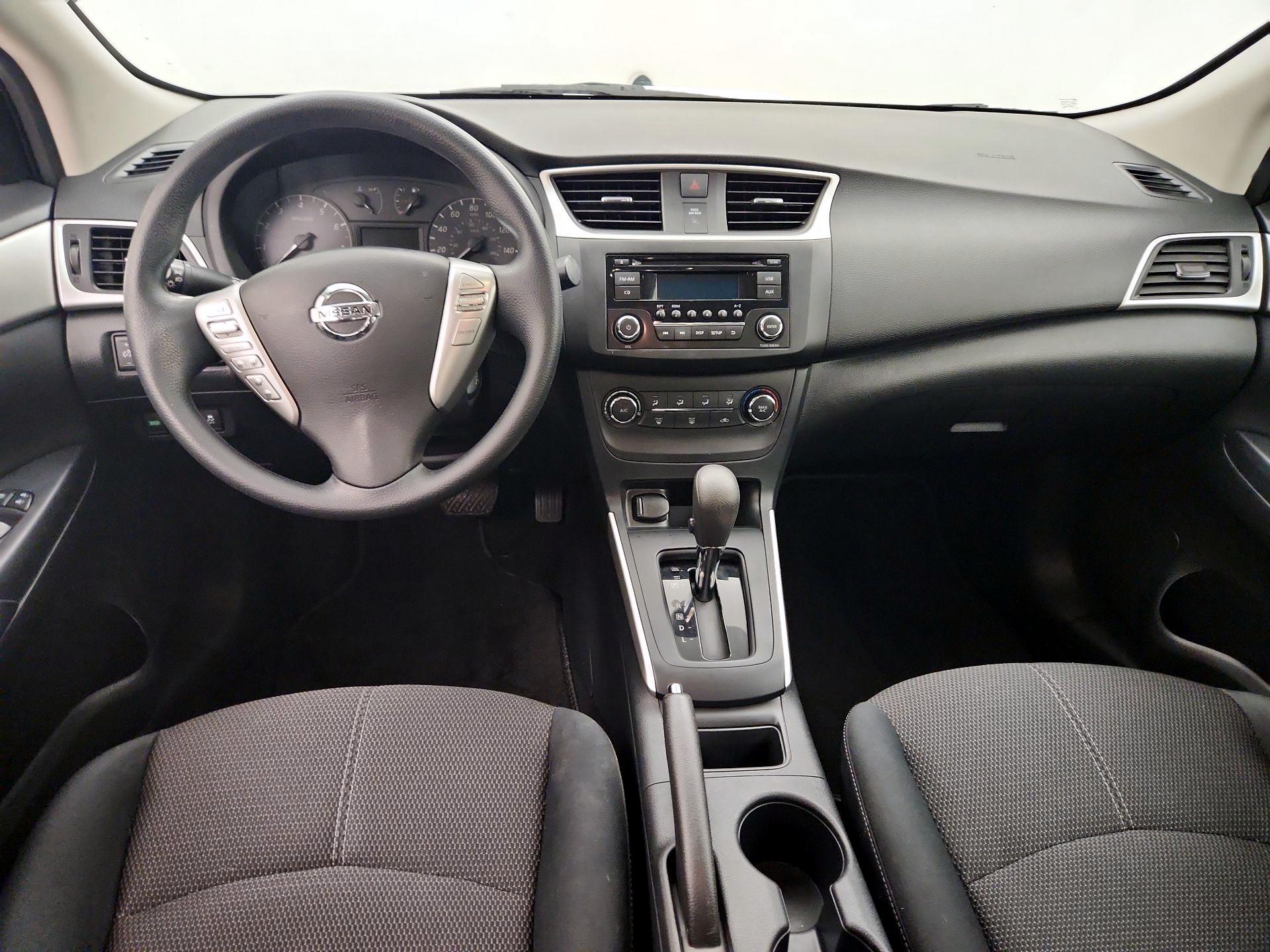 Thumbnail: 2017 Nissan Sentra - 9