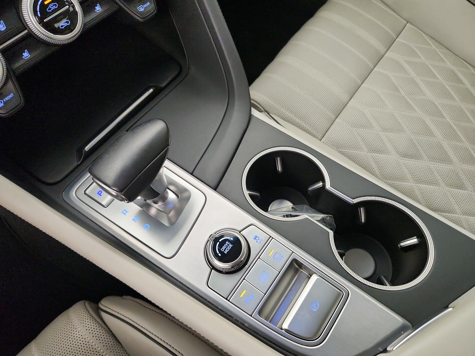 Thumbnail: 2019 Genesis G70 - 18