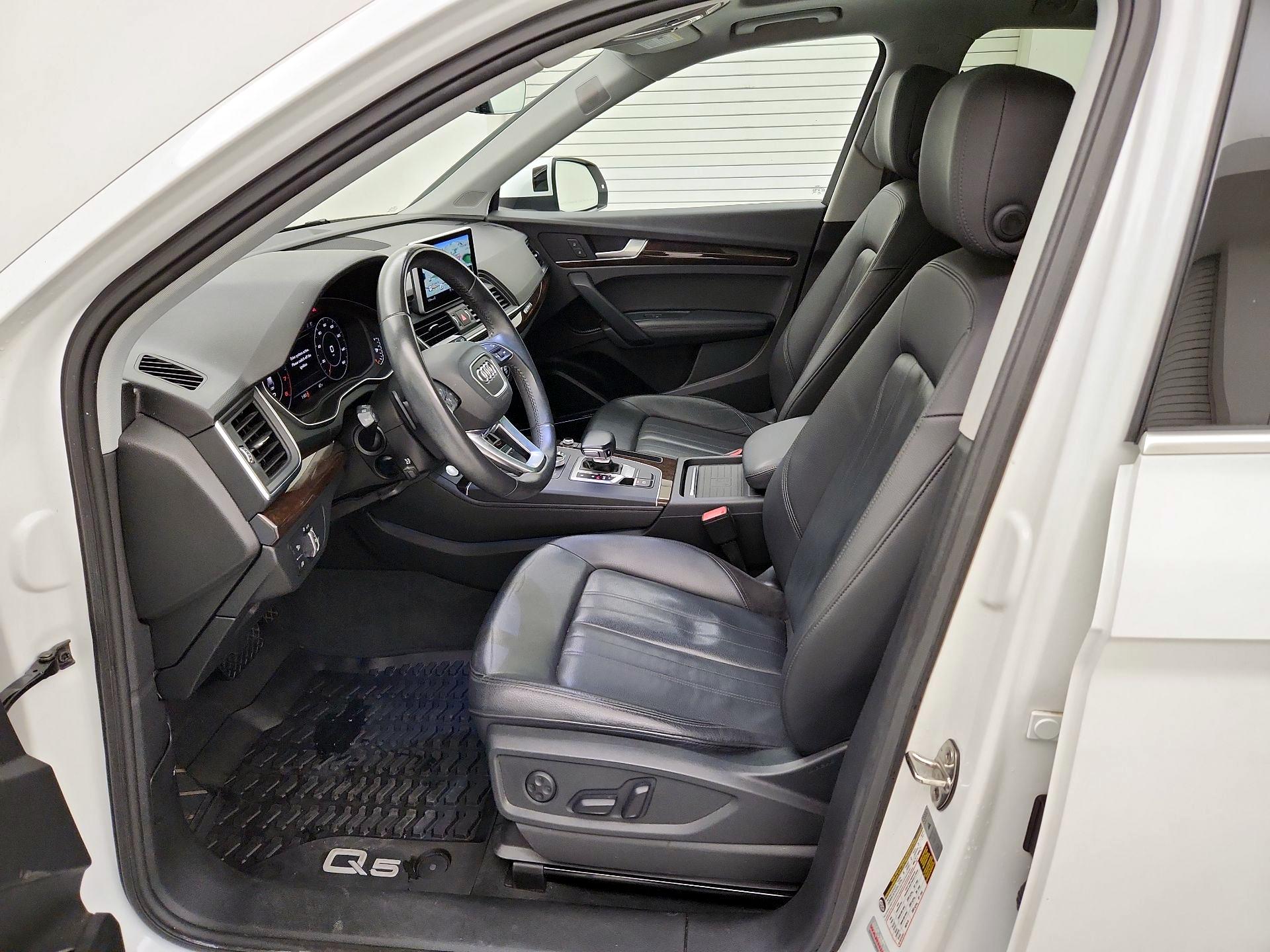 Thumbnail: 2019 Audi Q5 - 11