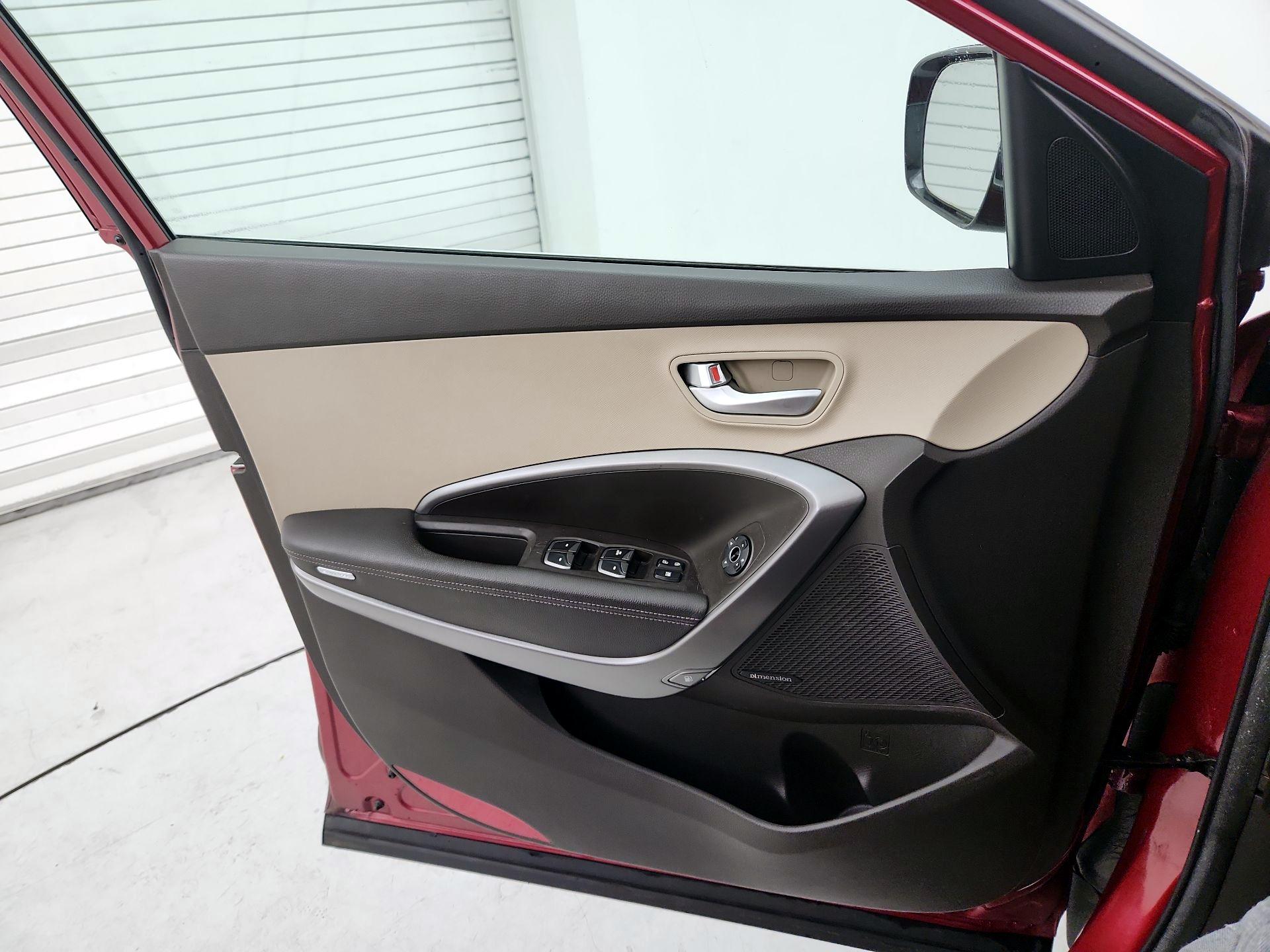 Thumbnail: 2013 Hyundai Santa Fe - 12