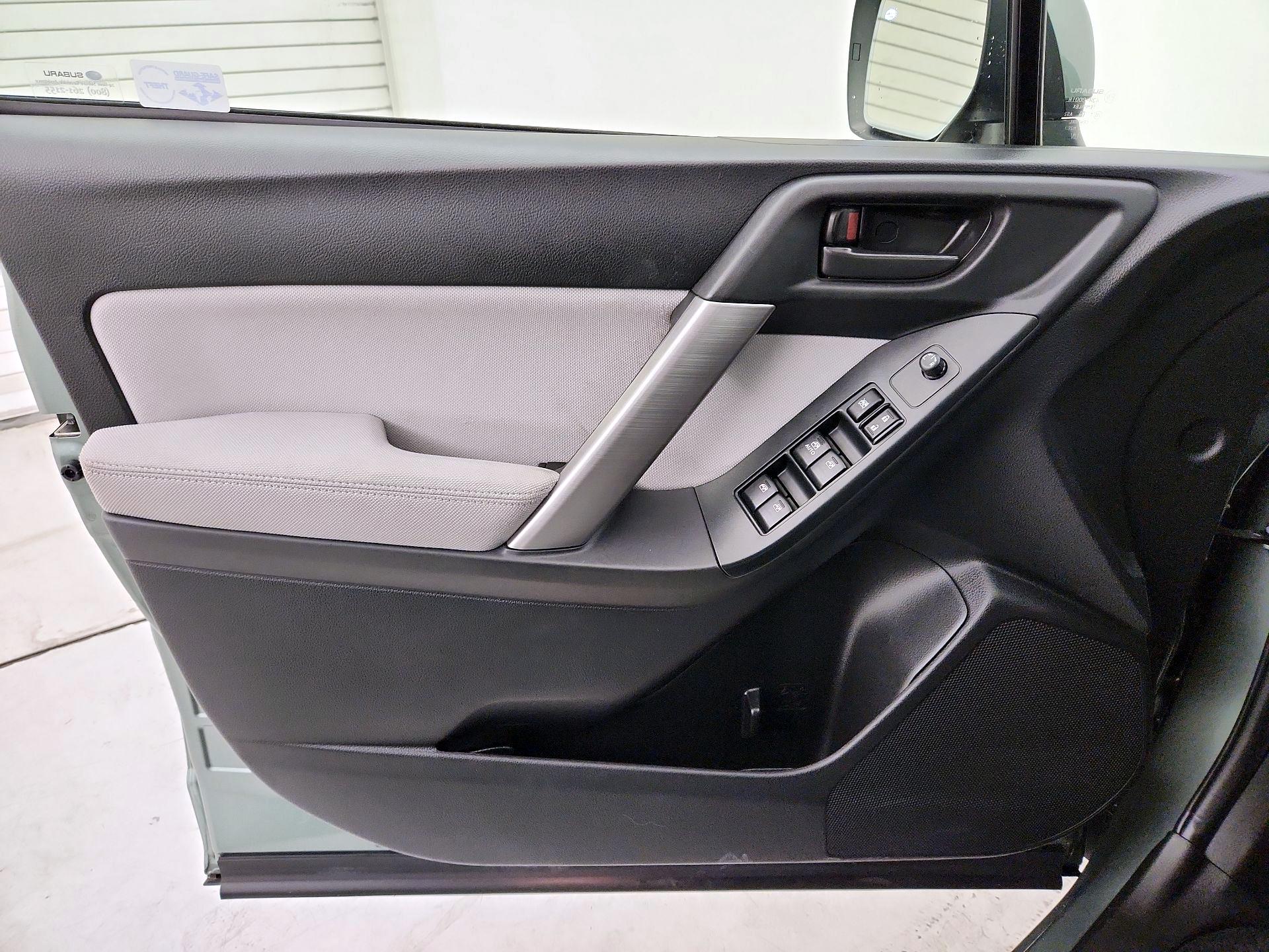 Thumbnail: 2014 Subaru Forester - 12