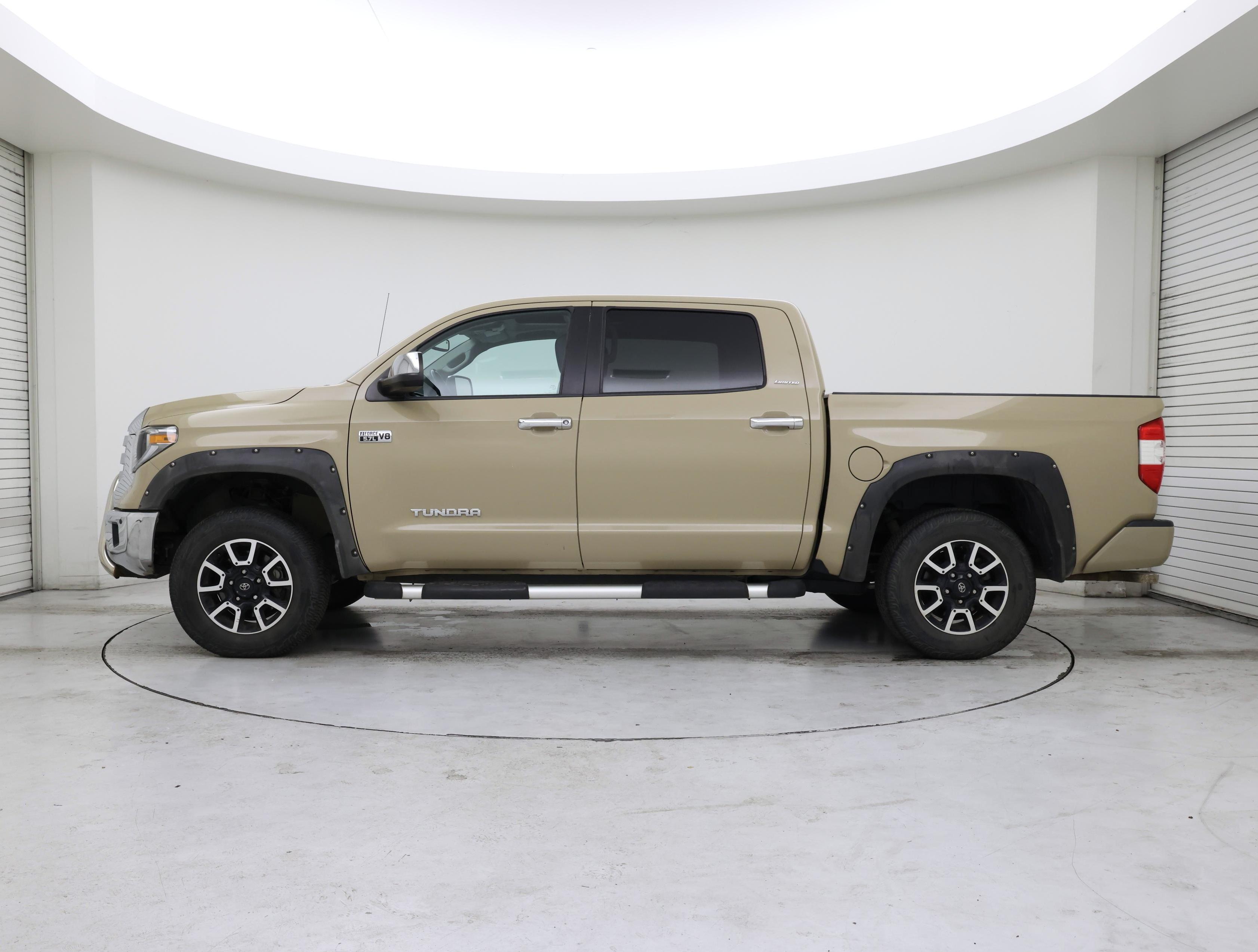 Thumbnail: 2018 Toyota Tundra - 3