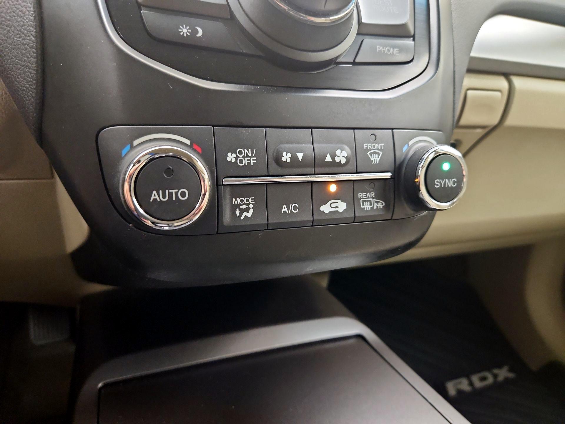 Thumbnail: 2015 Acura RDX - 17