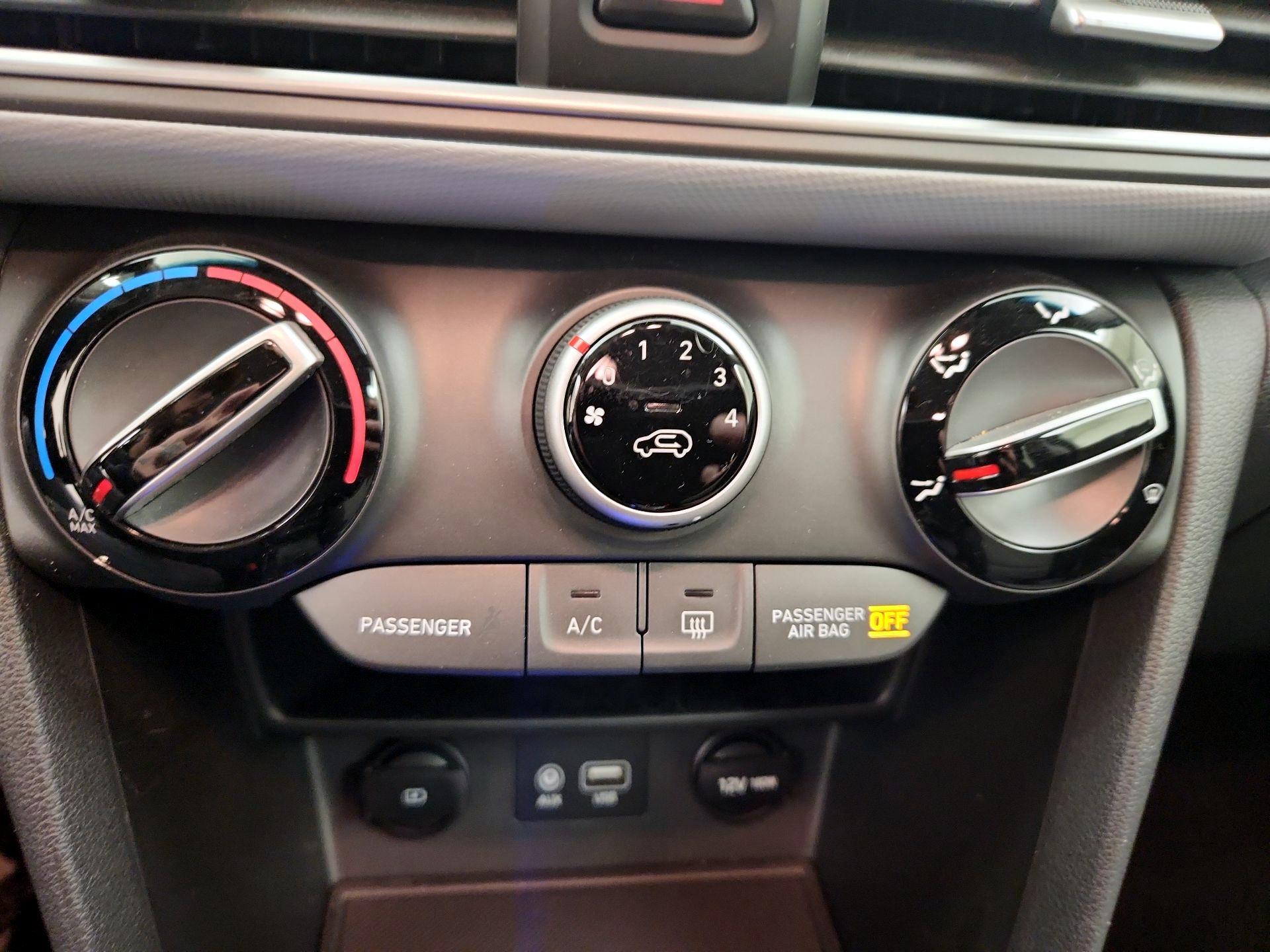 Thumbnail: 2020 Hyundai Kona - 16