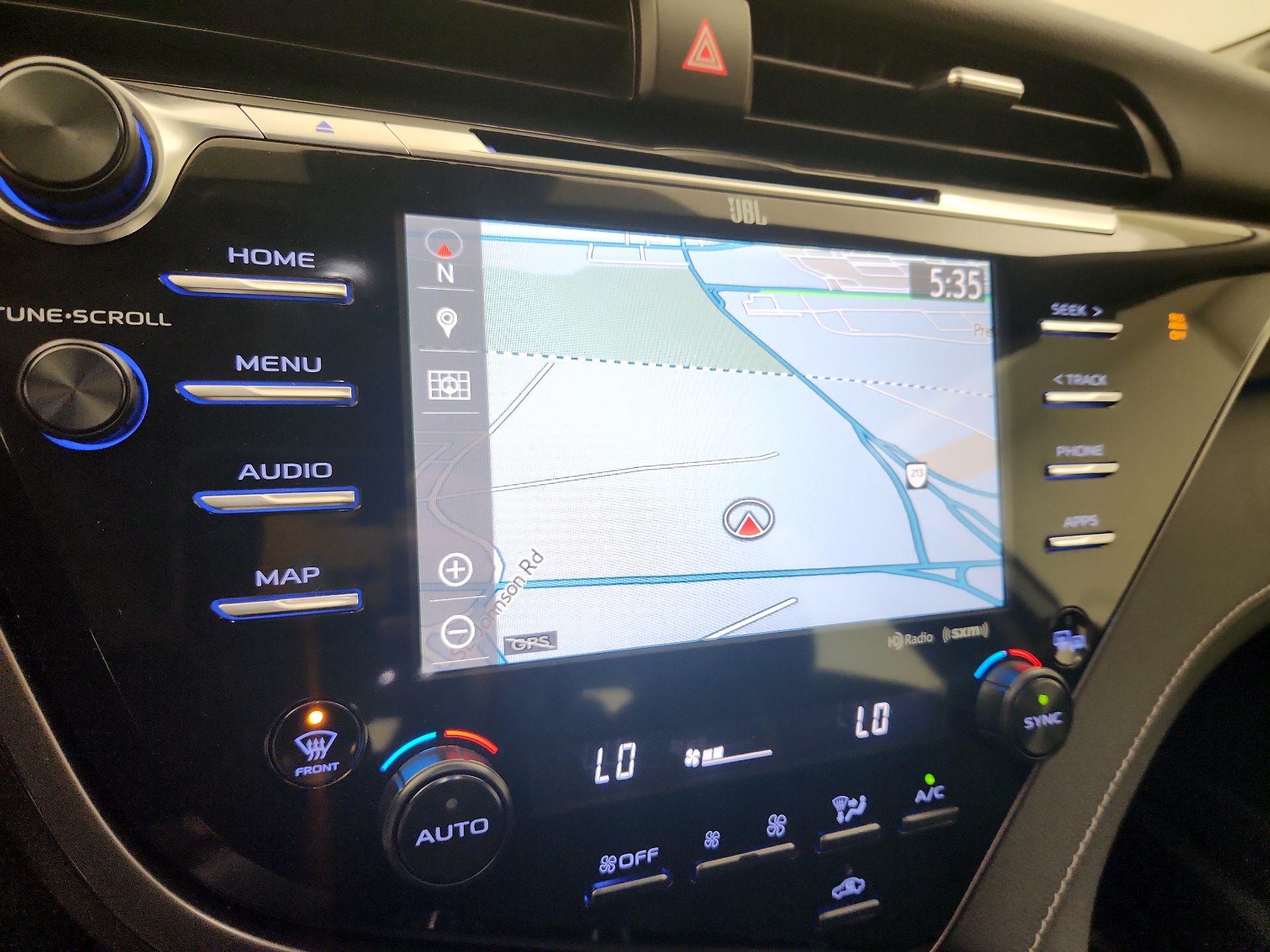 Thumbnail: 2019 Toyota Camry - 14