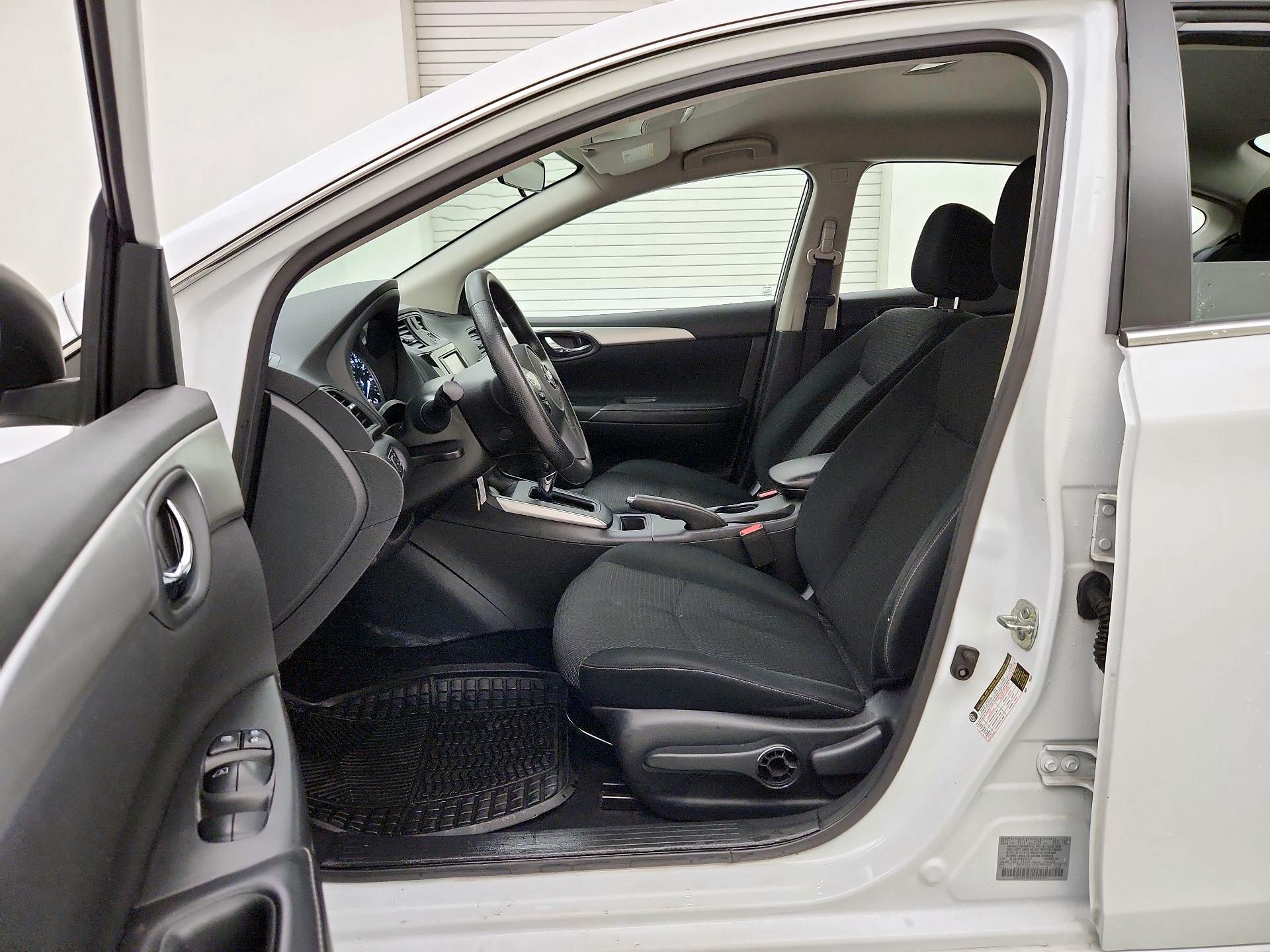 Thumbnail: 2019 Nissan Sentra - 11