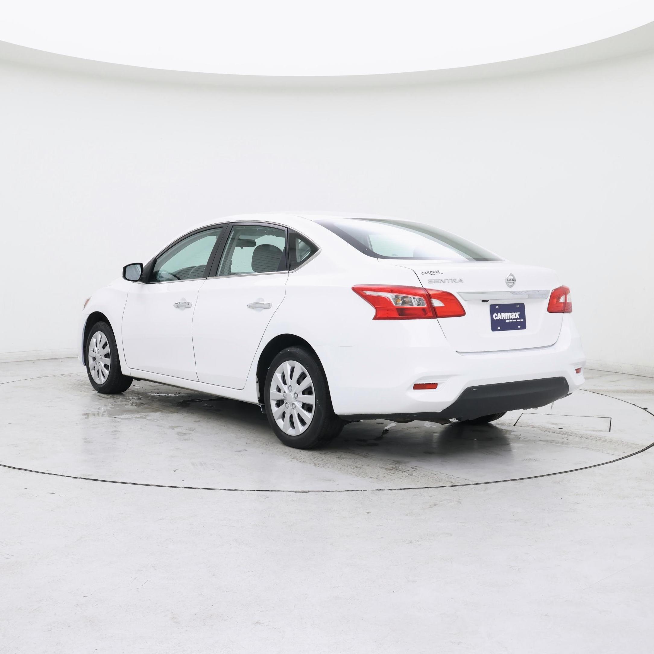 Thumbnail: 2019 Nissan Sentra - 2