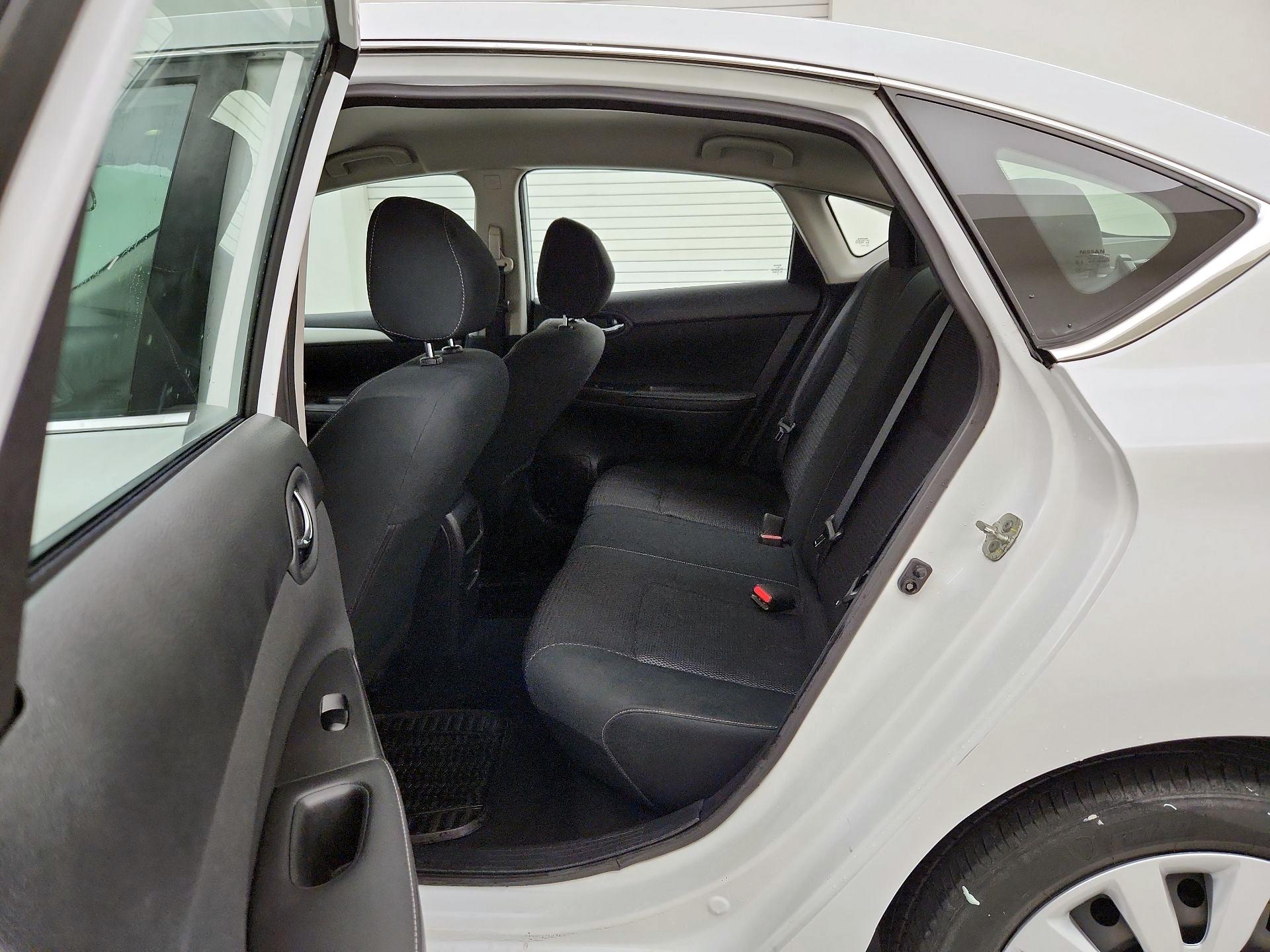 Thumbnail: 2019 Nissan Sentra - 19