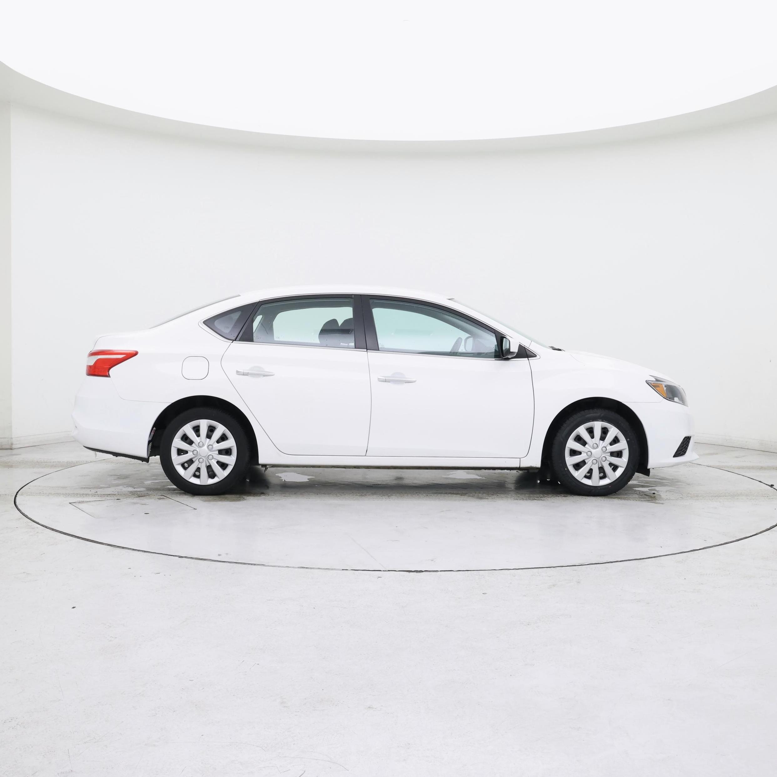 Thumbnail: 2019 Nissan Sentra - 7