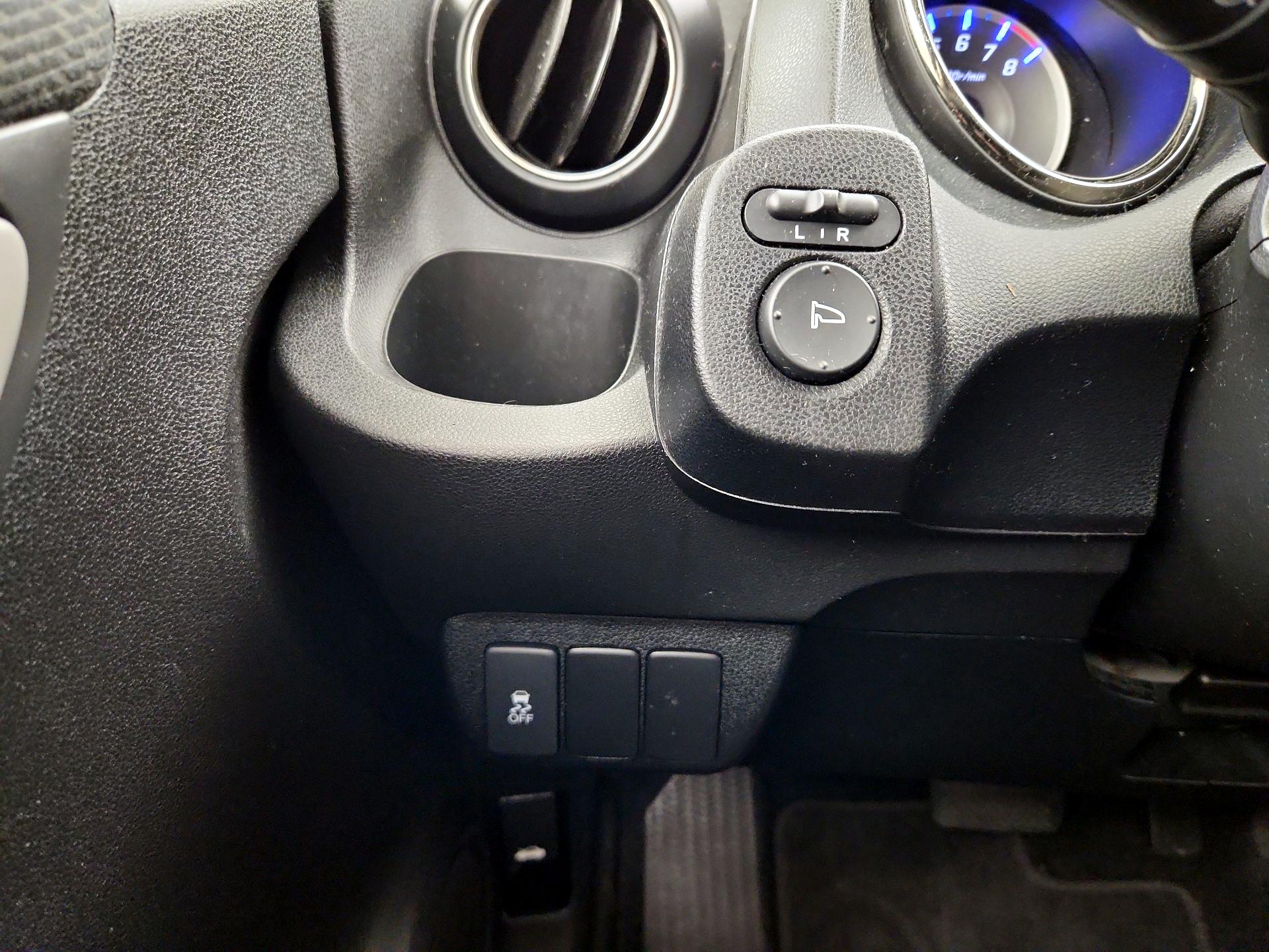 Thumbnail: 2013 Honda Fit - 13
