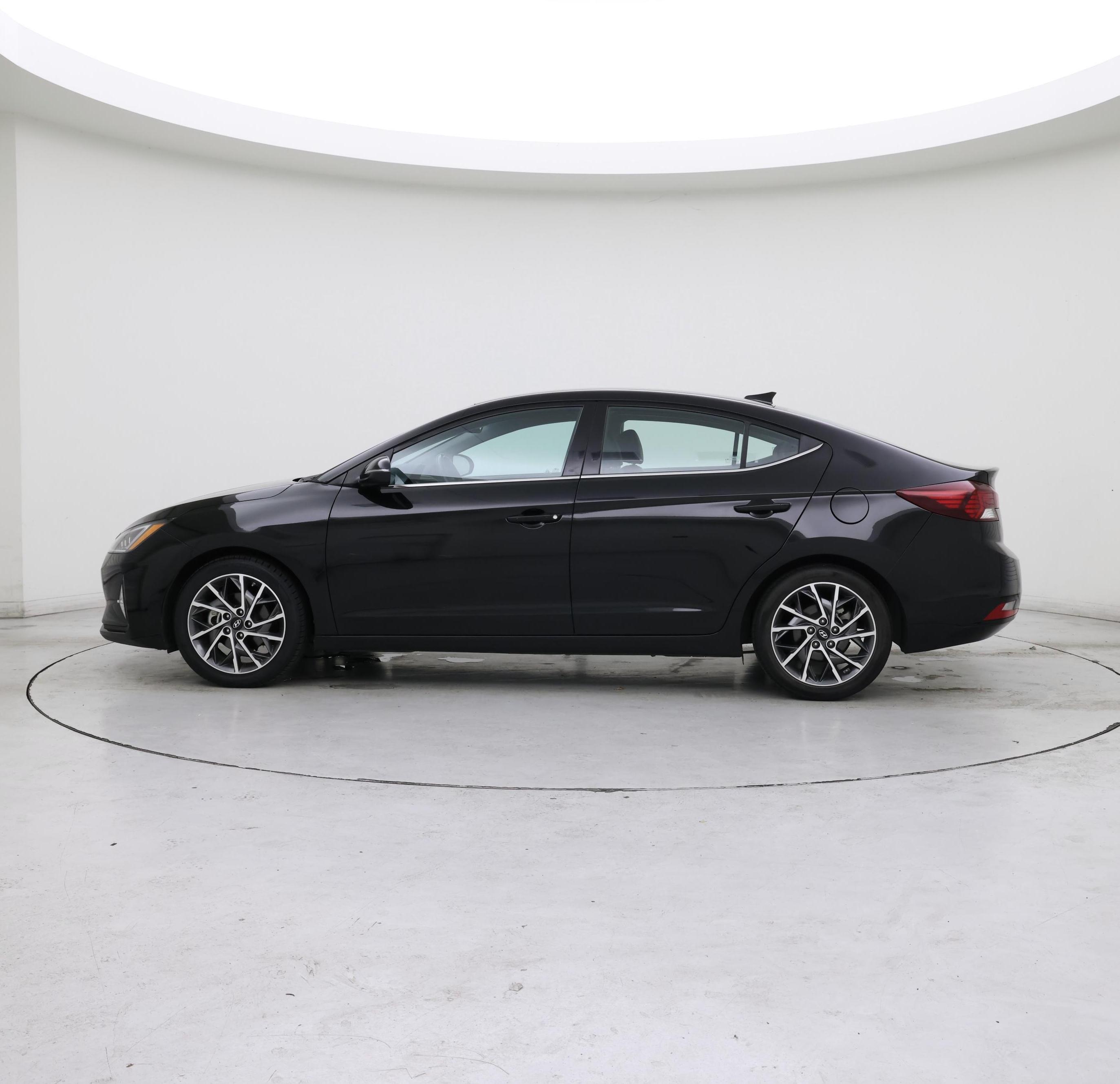 Thumbnail: 2020 Hyundai Elantra - 3