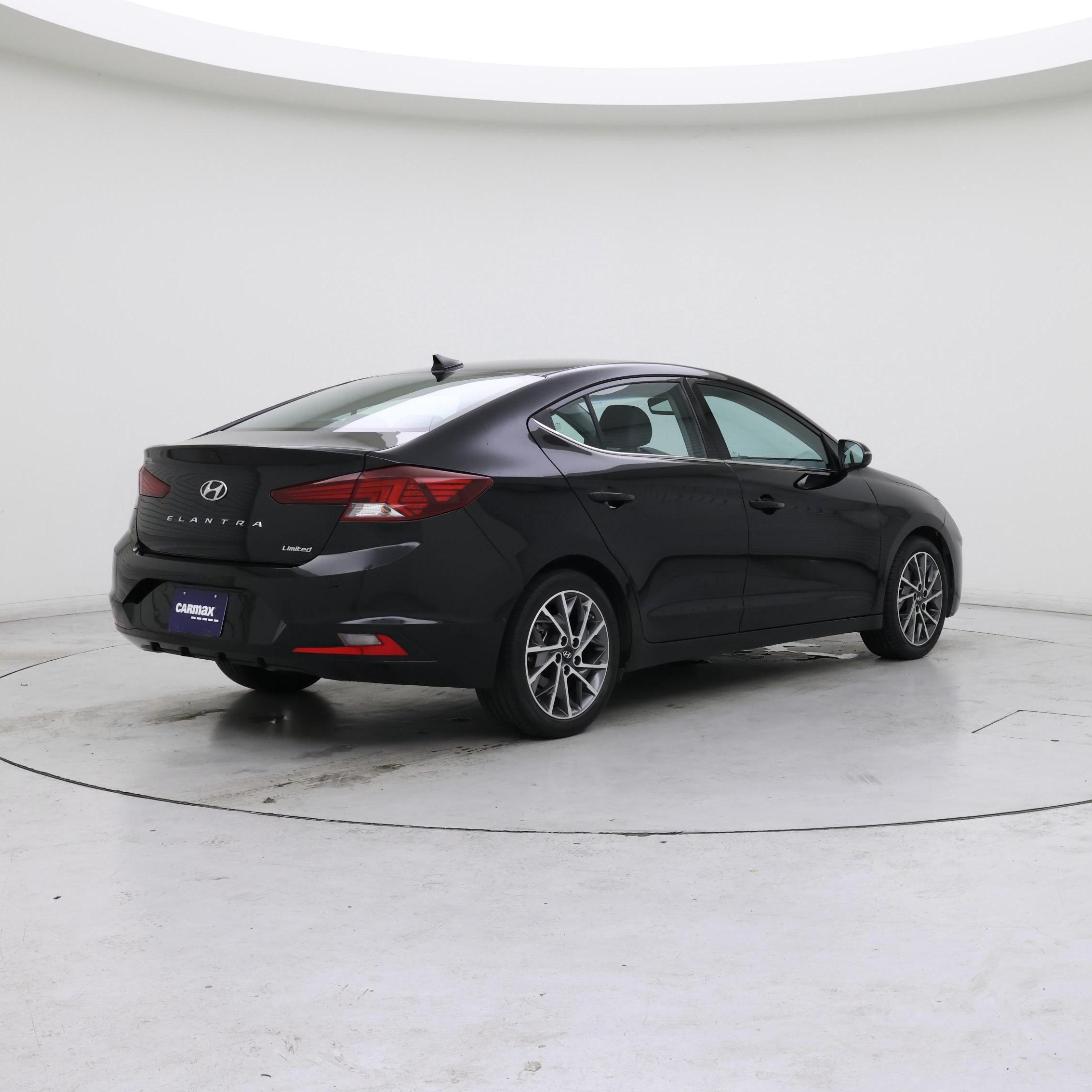 Thumbnail: 2020 Hyundai Elantra - 8