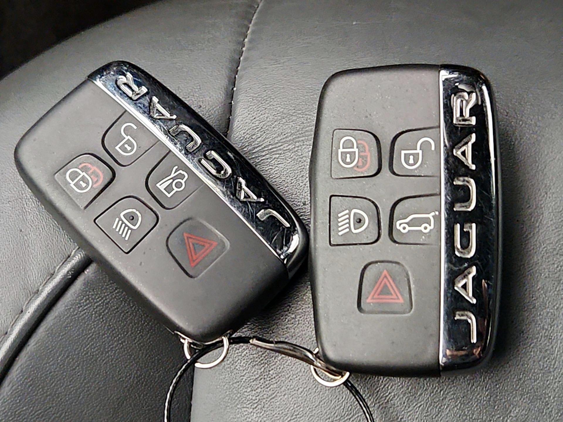 Thumbnail: 2014 Jaguar F-Type - 20