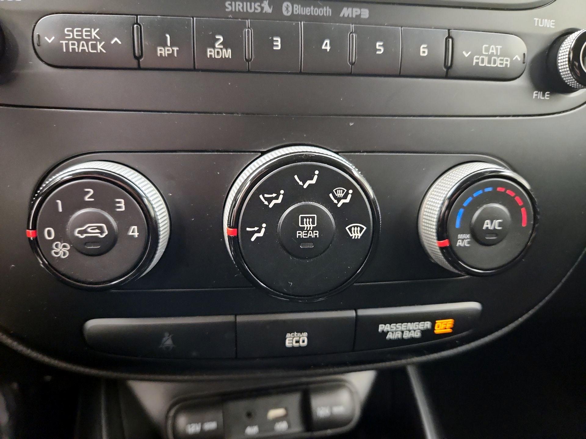 Thumbnail: 2016 Kia Soul - 15