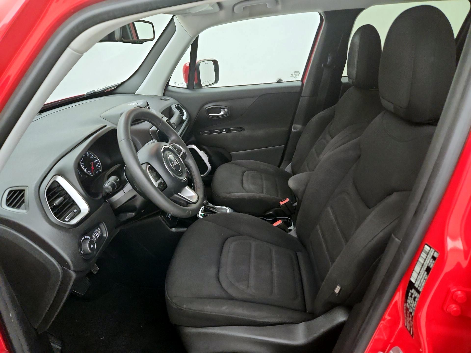 Thumbnail: 2018 Jeep Renegade - 11