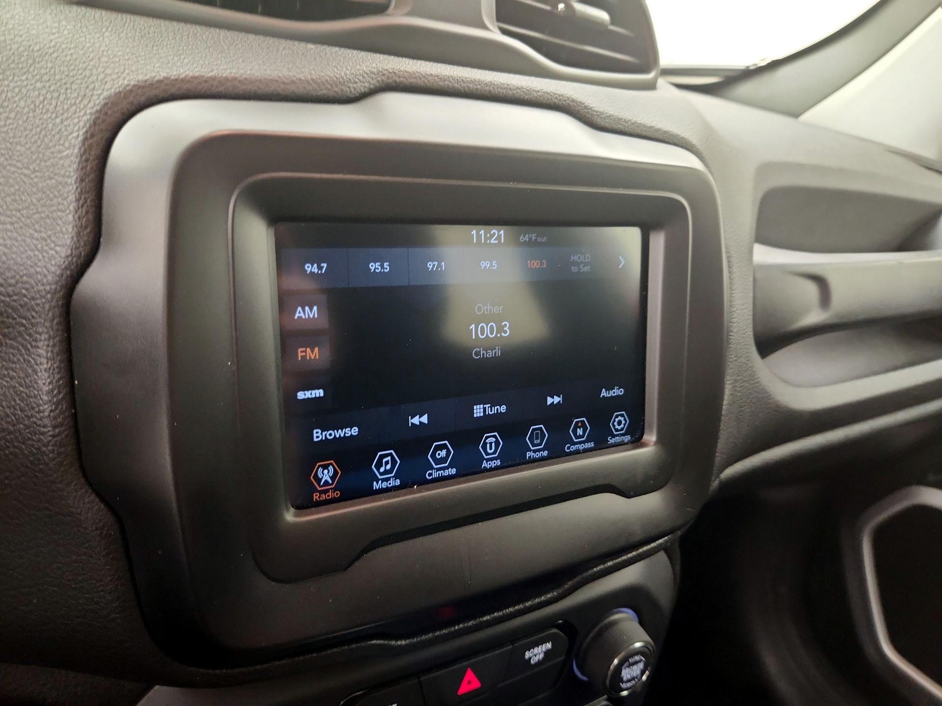 Thumbnail: 2018 Jeep Renegade - 15