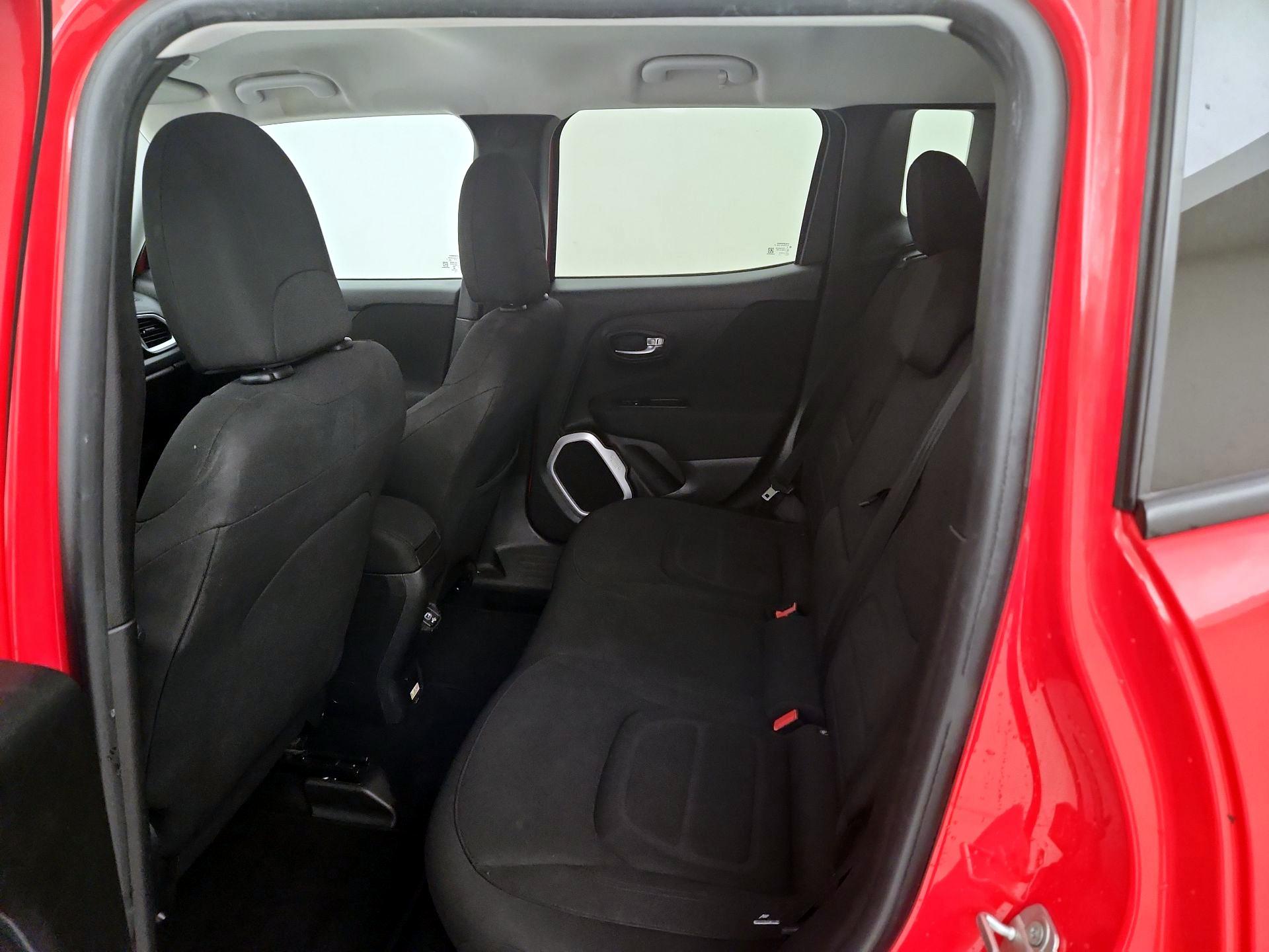 Thumbnail: 2018 Jeep Renegade - 19