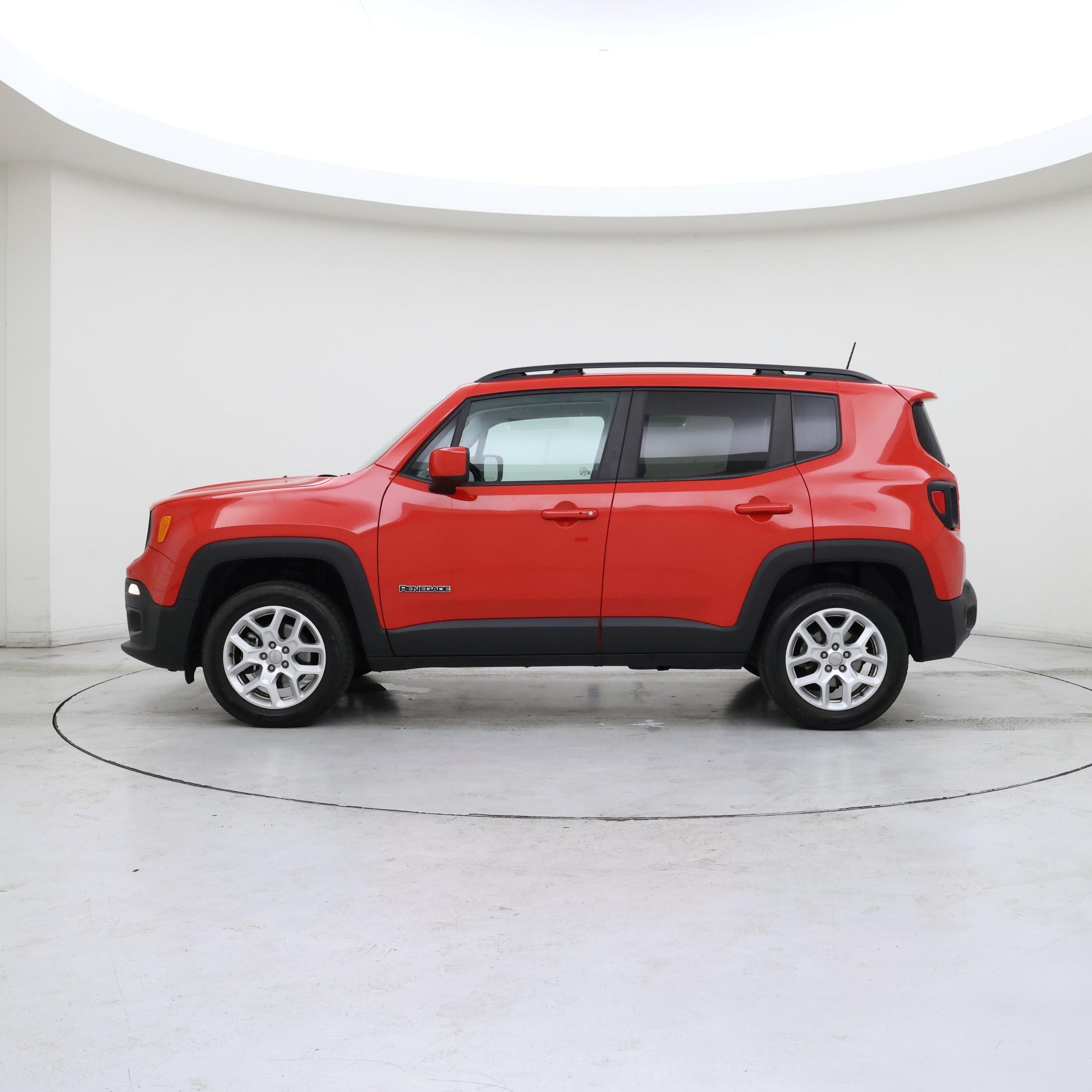 Thumbnail: 2018 Jeep Renegade - 3