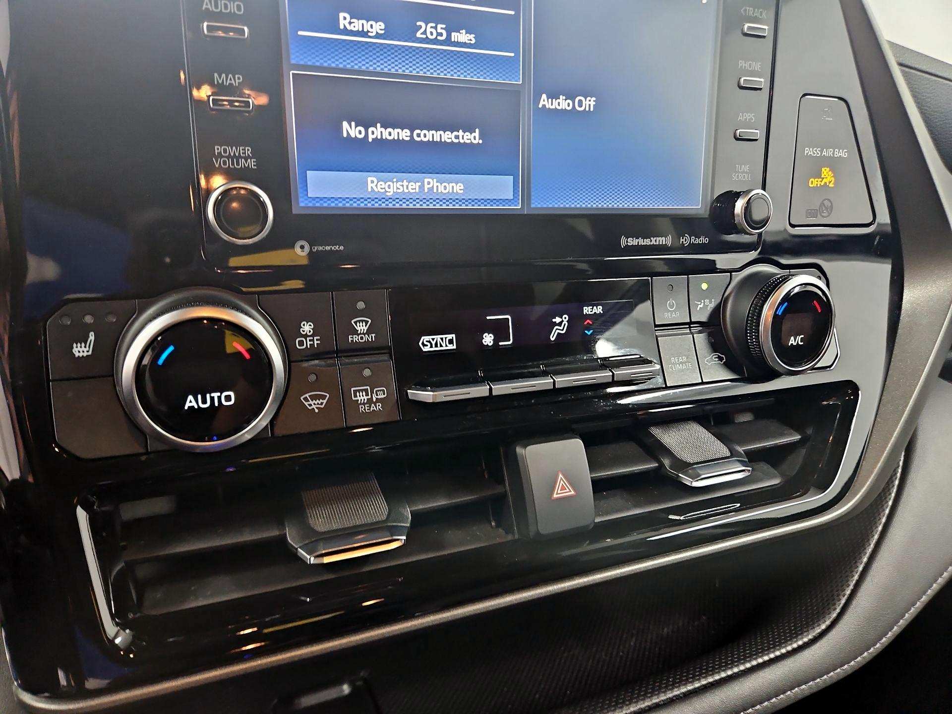 Thumbnail: 2021 Toyota Highlander - 16