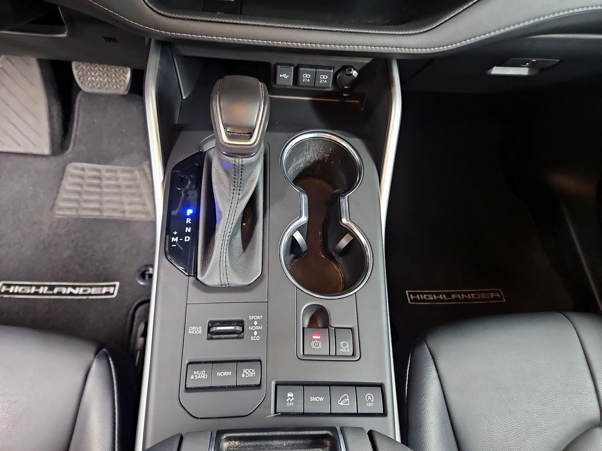 Thumbnail: 2021 Toyota Highlander - 17