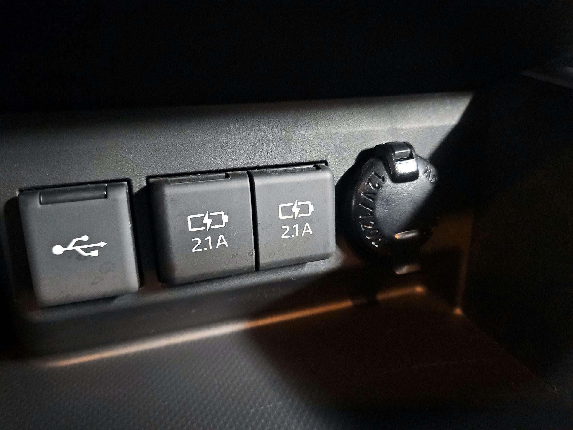 Thumbnail: 2021 Toyota Highlander - 18