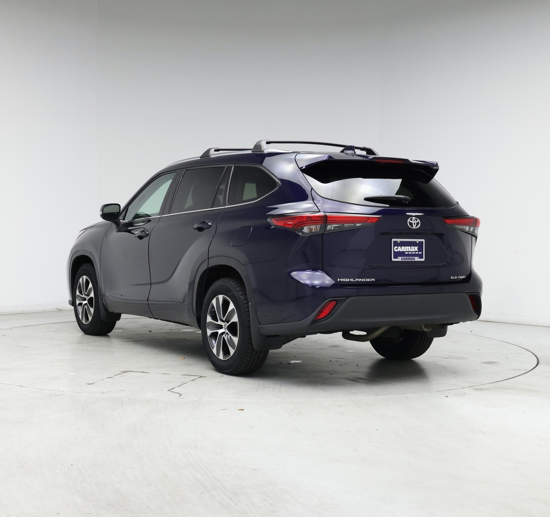 Thumbnail: 2021 Toyota Highlander - 2