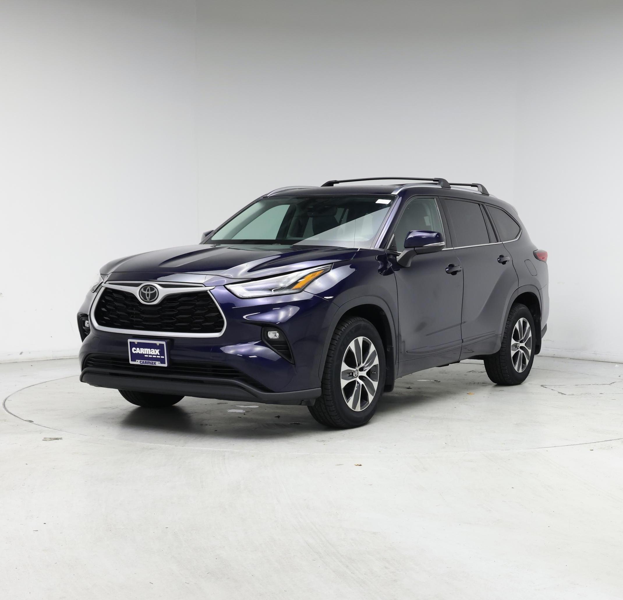Thumbnail: 2021 Toyota Highlander - 4