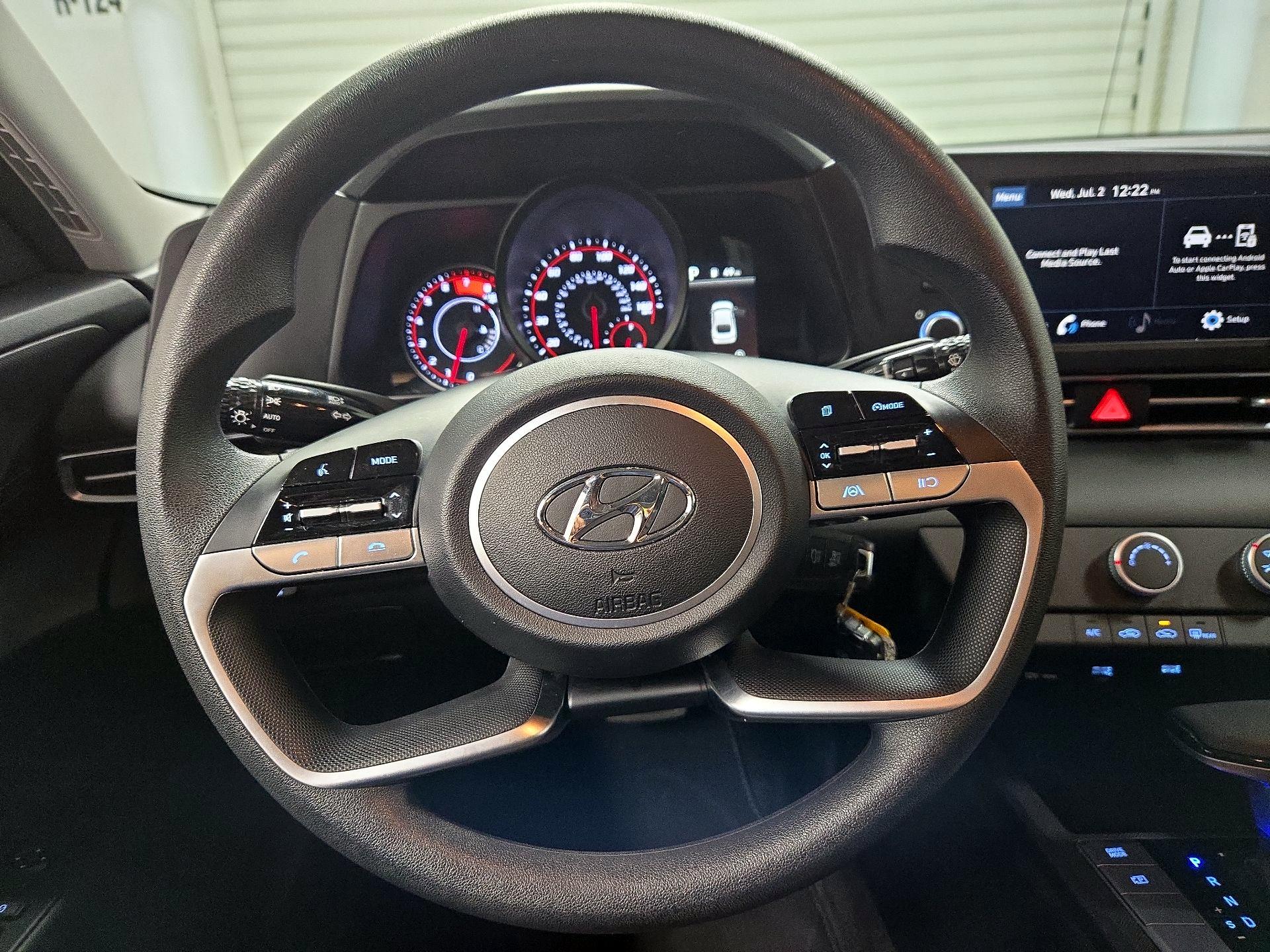 Thumbnail: 2023 Hyundai Elantra - 10