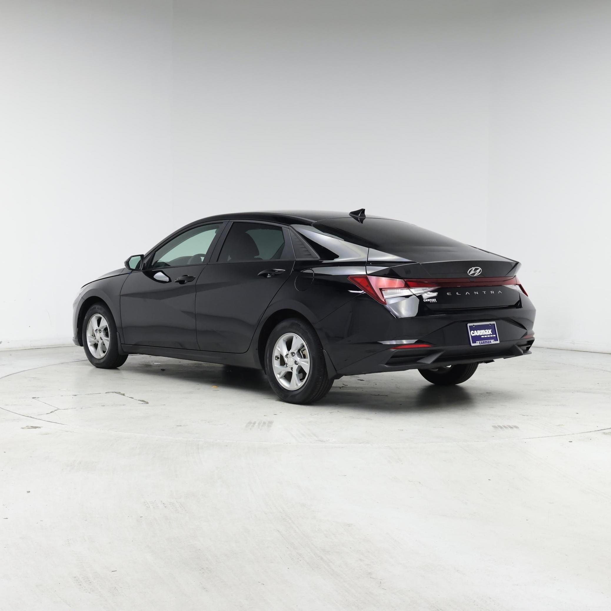 Thumbnail: 2023 Hyundai Elantra - 2