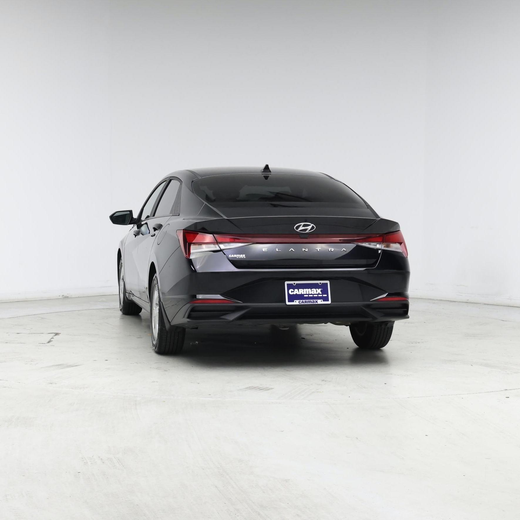 Thumbnail: 2023 Hyundai Elantra - 6