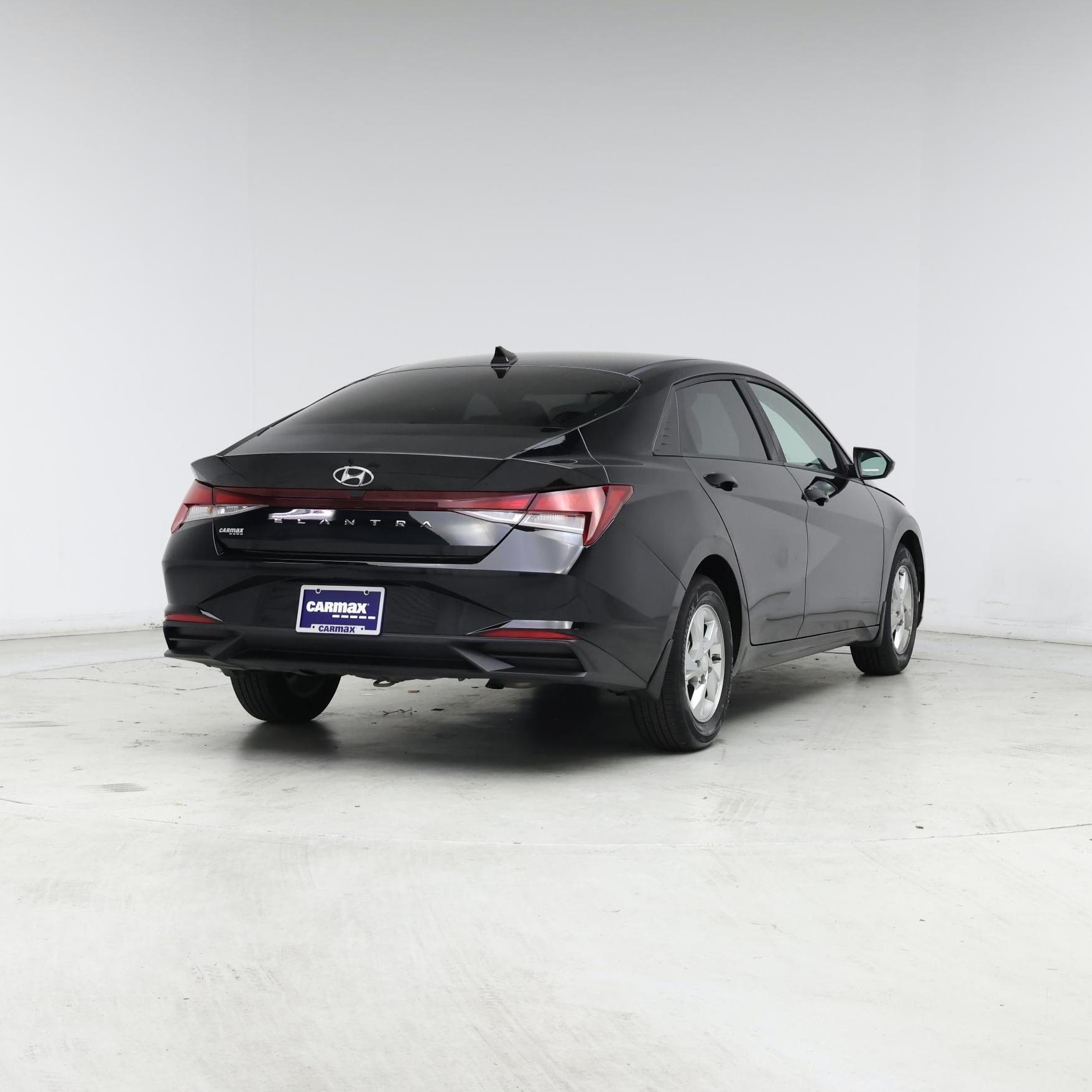 Thumbnail: 2023 Hyundai Elantra - 8