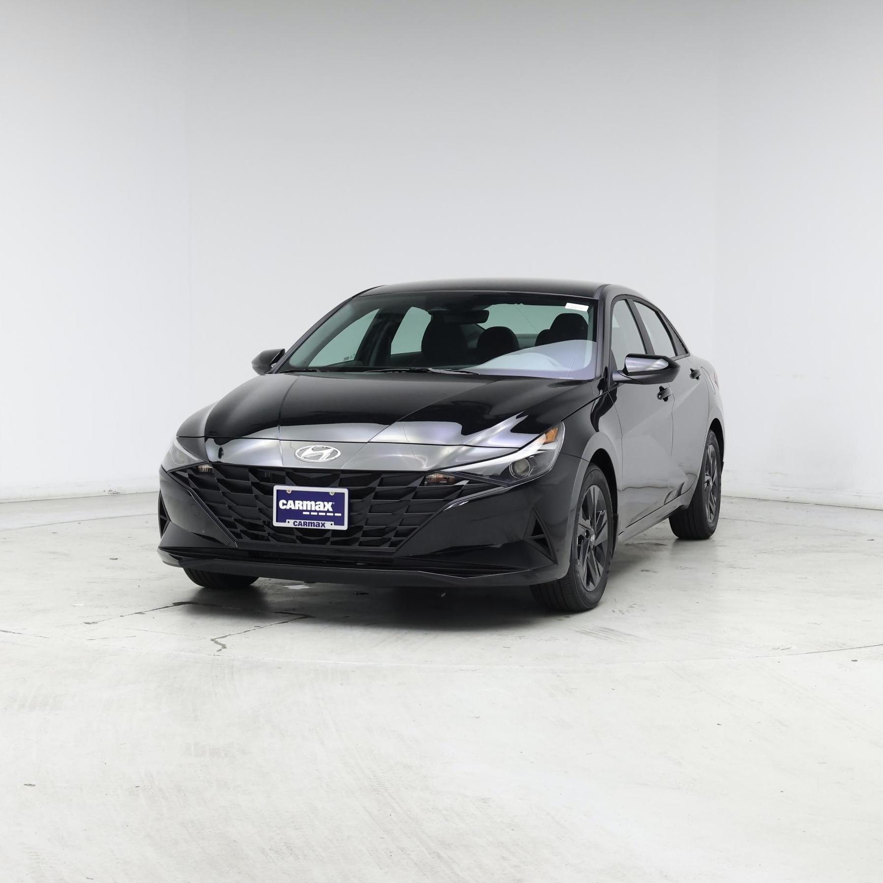 Thumbnail: 2023 Hyundai Elantra - 4
