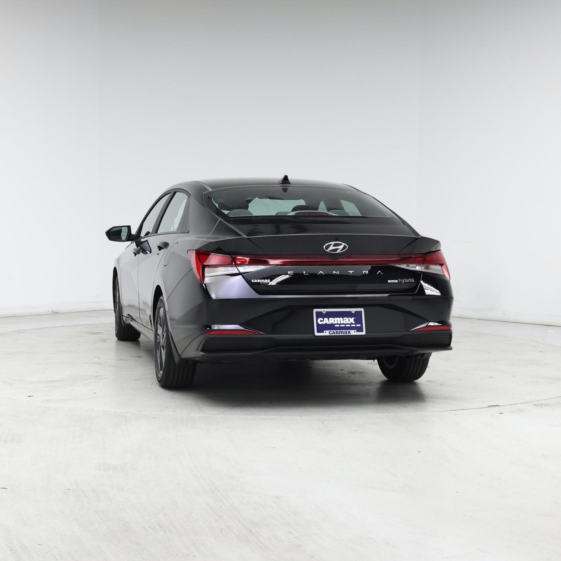 Thumbnail: 2023 Hyundai Elantra - 6